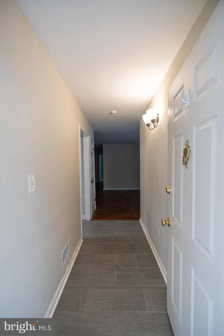 7778 WILLOW POINT DR #7778, FALLS CHURCH, Virginia 22042, 2 Bedrooms Bedrooms, 5 Rooms Rooms,2 BathroomsBathrooms,Residential,For sale,7778 WILLOW POINT DR #7778,VAFX2273780 MLS # VAFX2273780
