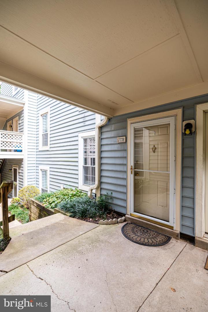 7778 WILLOW POINT DR #7778, FALLS CHURCH, Virginia 22042, 2 Bedrooms Bedrooms, 5 Rooms Rooms,2 BathroomsBathrooms,Residential,For sale,7778 WILLOW POINT DR #7778,VAFX2273780 MLS # VAFX2273780