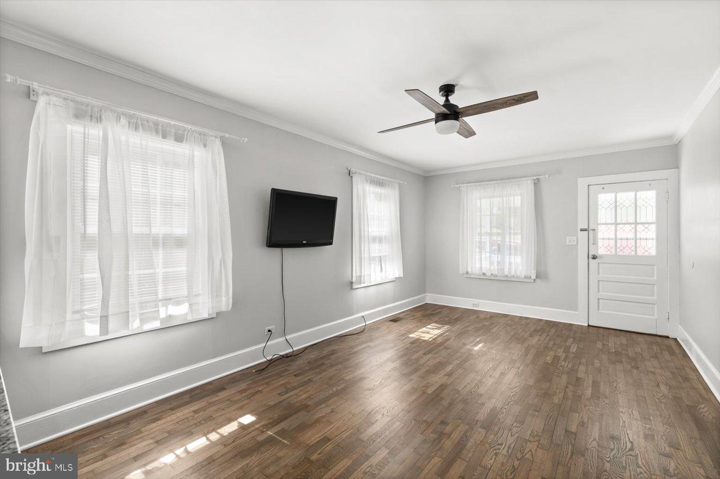 321 BELLEVIEW AVE, ORANGE, Virginia 22960, 2 Bedrooms Bedrooms, ,1 BathroomBathrooms,Residential,For sale,321 BELLEVIEW AVE,VAOR2012518 MLS # VAOR2012518