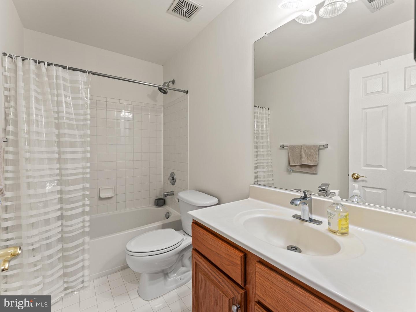 21755 LADYSLIPPER SQ, ASHBURN, Virginia 20147, 3 Bedrooms Bedrooms, 7 Rooms Rooms,3 BathroomsBathrooms,Residential,For sale,21755 LADYSLIPPER SQ,VALO2108616 MLS # VALO2108616