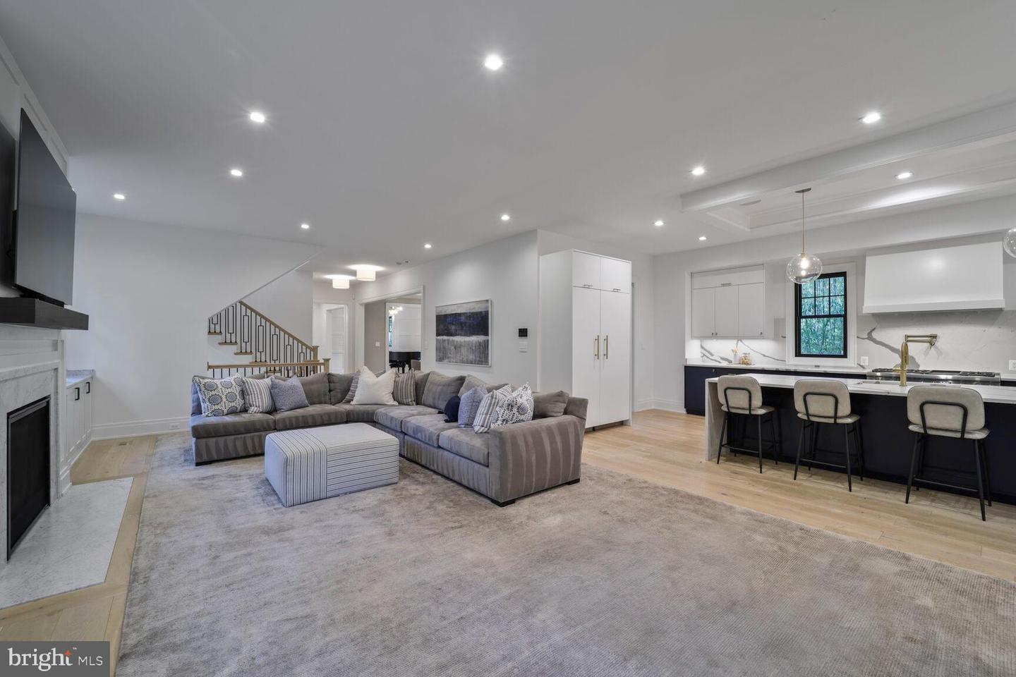 3127 51ST PL NW, WASHINGTON, District Of Columbia 20016, 5 Bedrooms Bedrooms, ,5 BathroomsBathrooms,Residential,For sale,3127 51ST PL NW,DCDC2226468 MLS # DCDC2226468