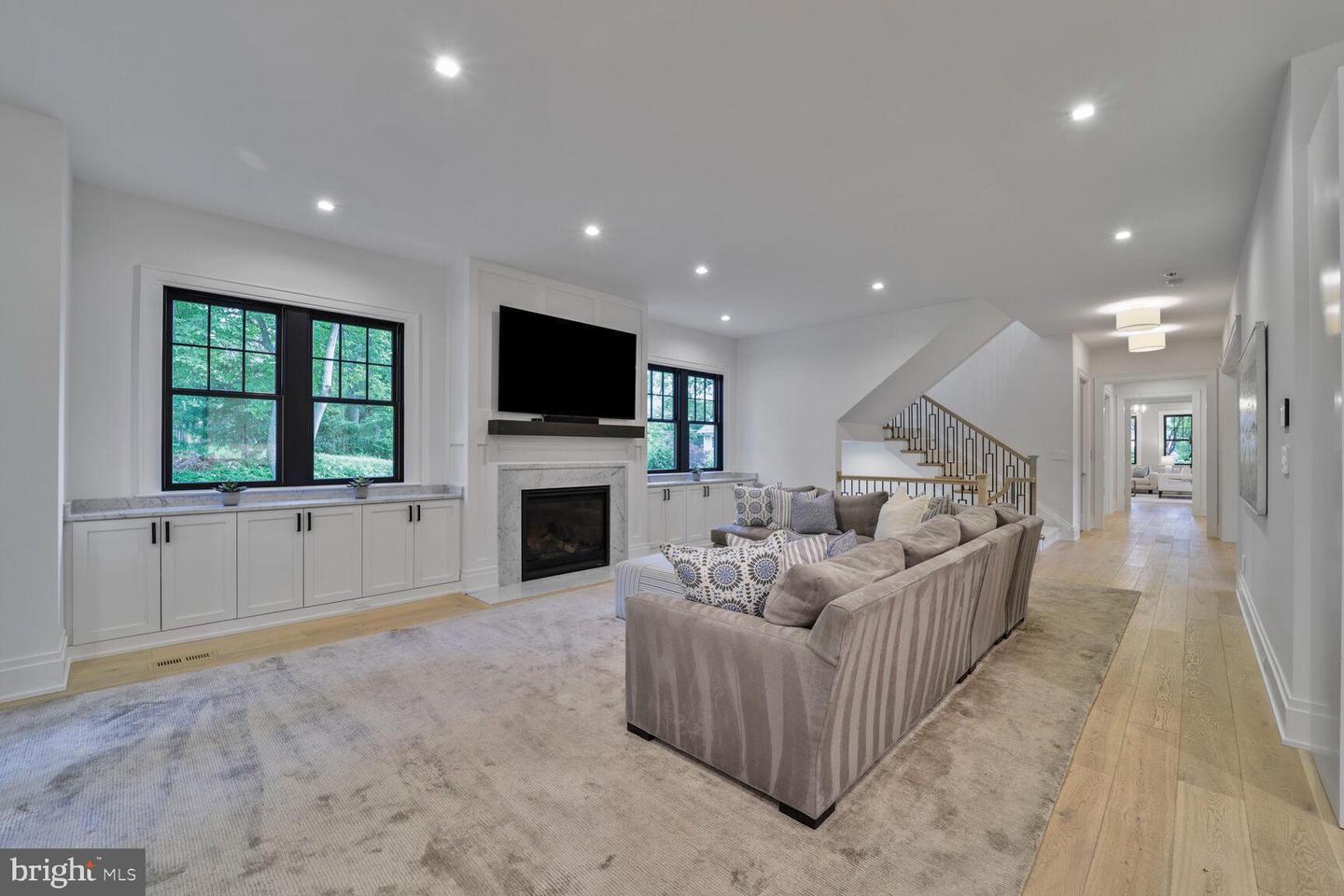 3127 51ST PL NW, WASHINGTON, District Of Columbia 20016, 5 Bedrooms Bedrooms, ,5 BathroomsBathrooms,Residential,For sale,3127 51ST PL NW,DCDC2226468 MLS # DCDC2226468