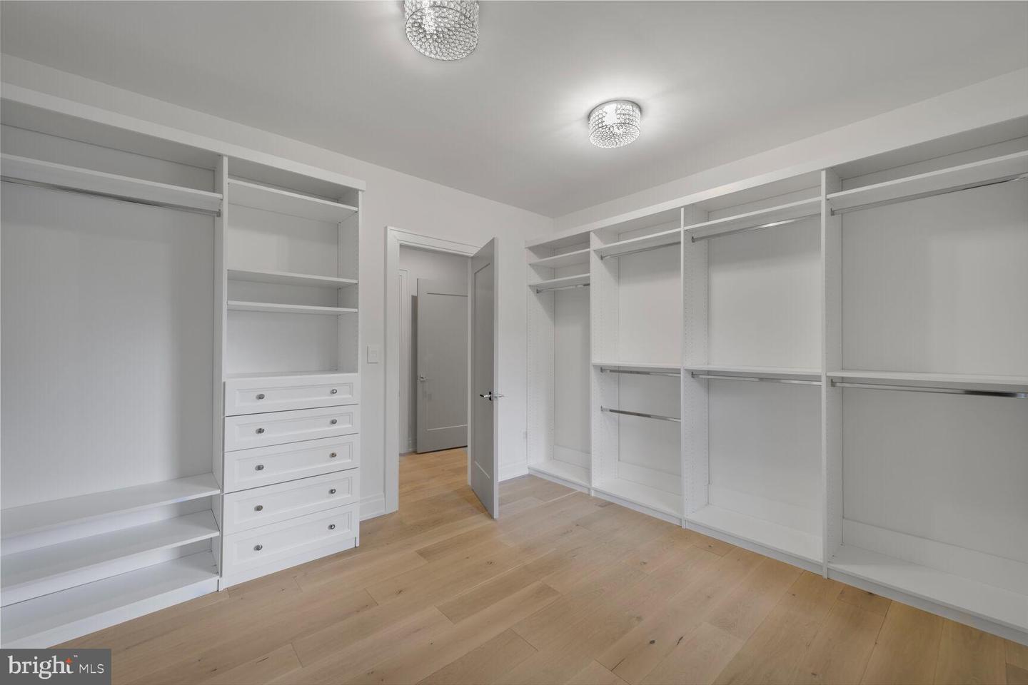 3127 51ST PL NW, WASHINGTON, District Of Columbia 20016, 5 Bedrooms Bedrooms, ,5 BathroomsBathrooms,Residential,For sale,3127 51ST PL NW,DCDC2226468 MLS # DCDC2226468
