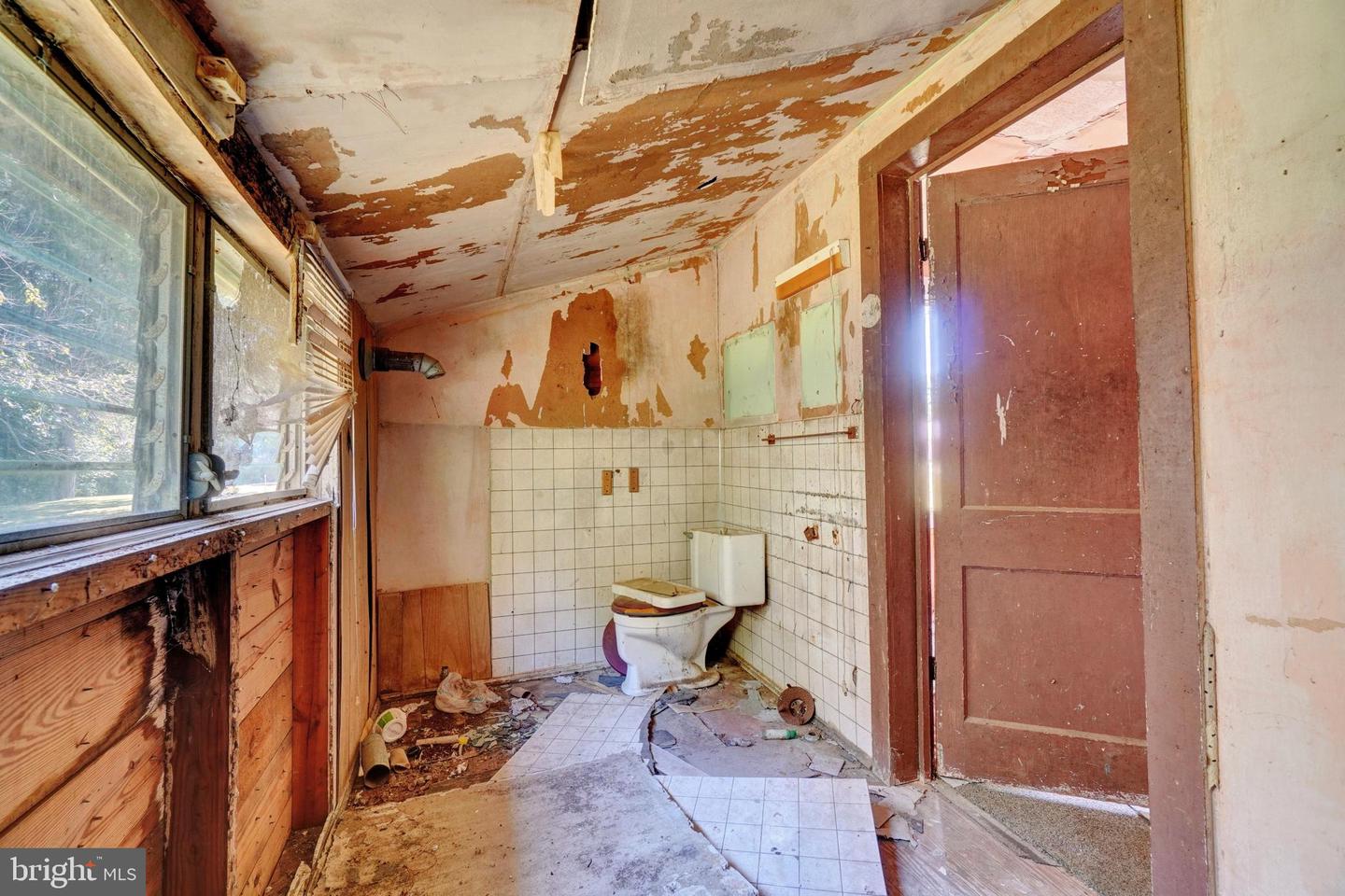 26037 DRUMMONDTOWN RD, ACCOMAC, Virginia 23301, 2 Bedrooms Bedrooms, ,1 BathroomBathrooms,Residential,For sale,26037 DRUMMONDTOWN RD,VAAC2002300 MLS # VAAC2002300