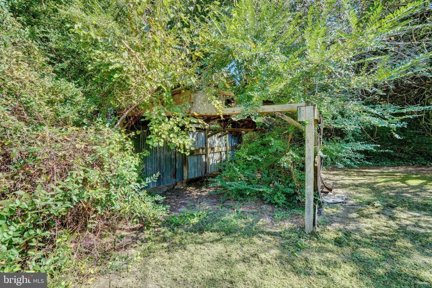 26037 DRUMMONDTOWN RD, ACCOMAC, Virginia 23301, 2 Bedrooms Bedrooms, ,1 BathroomBathrooms,Residential,For sale,26037 DRUMMONDTOWN RD,VAAC2002300 MLS # VAAC2002300