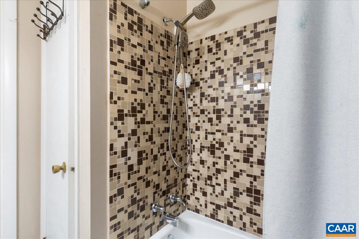 114 OLINDA DR, CHARLOTTESVILLE, Virginia 22903, 3 Bedrooms Bedrooms, ,2 BathroomsBathrooms,Residential,For sale,114 OLINDA DR,669880 MLS # 669880