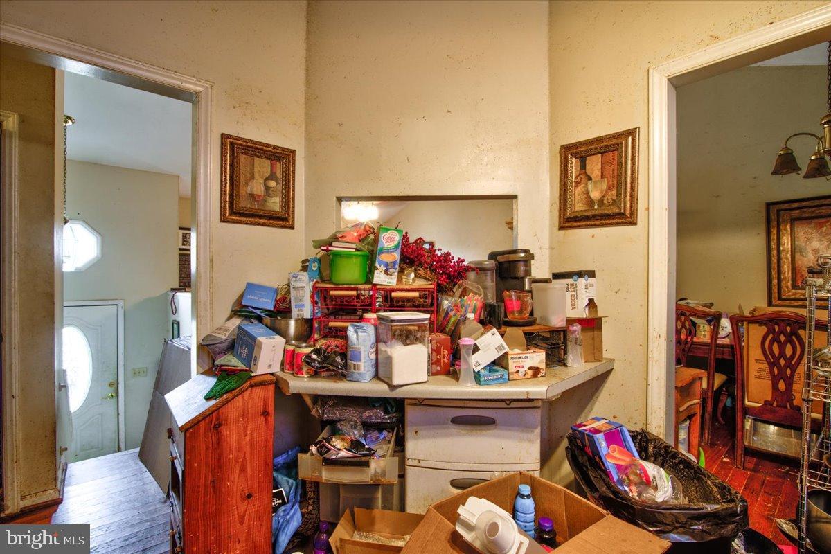 344 ELM ST, VINTON, Virginia 24179, 3 Bedrooms Bedrooms, 6 Rooms Rooms,3 BathroomsBathrooms,Residential,For sale,344 ELM ST,VARK2000054 MLS # VARK2000054