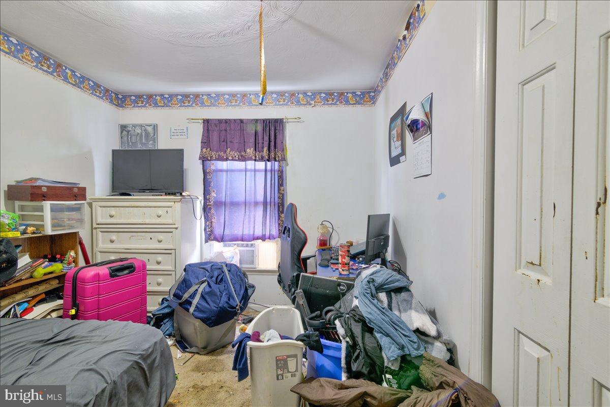 344 ELM ST, VINTON, Virginia 24179, 3 Bedrooms Bedrooms, 6 Rooms Rooms,3 BathroomsBathrooms,Residential,For sale,344 ELM ST,VARK2000054 MLS # VARK2000054