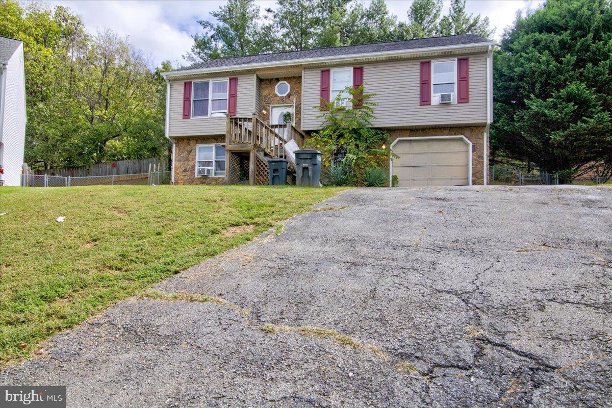 344 ELM ST, VINTON, Virginia 24179, 3 Bedrooms Bedrooms, 6 Rooms Rooms,3 BathroomsBathrooms,Residential,For sale,344 ELM ST,VARK2000054 MLS # VARK2000054