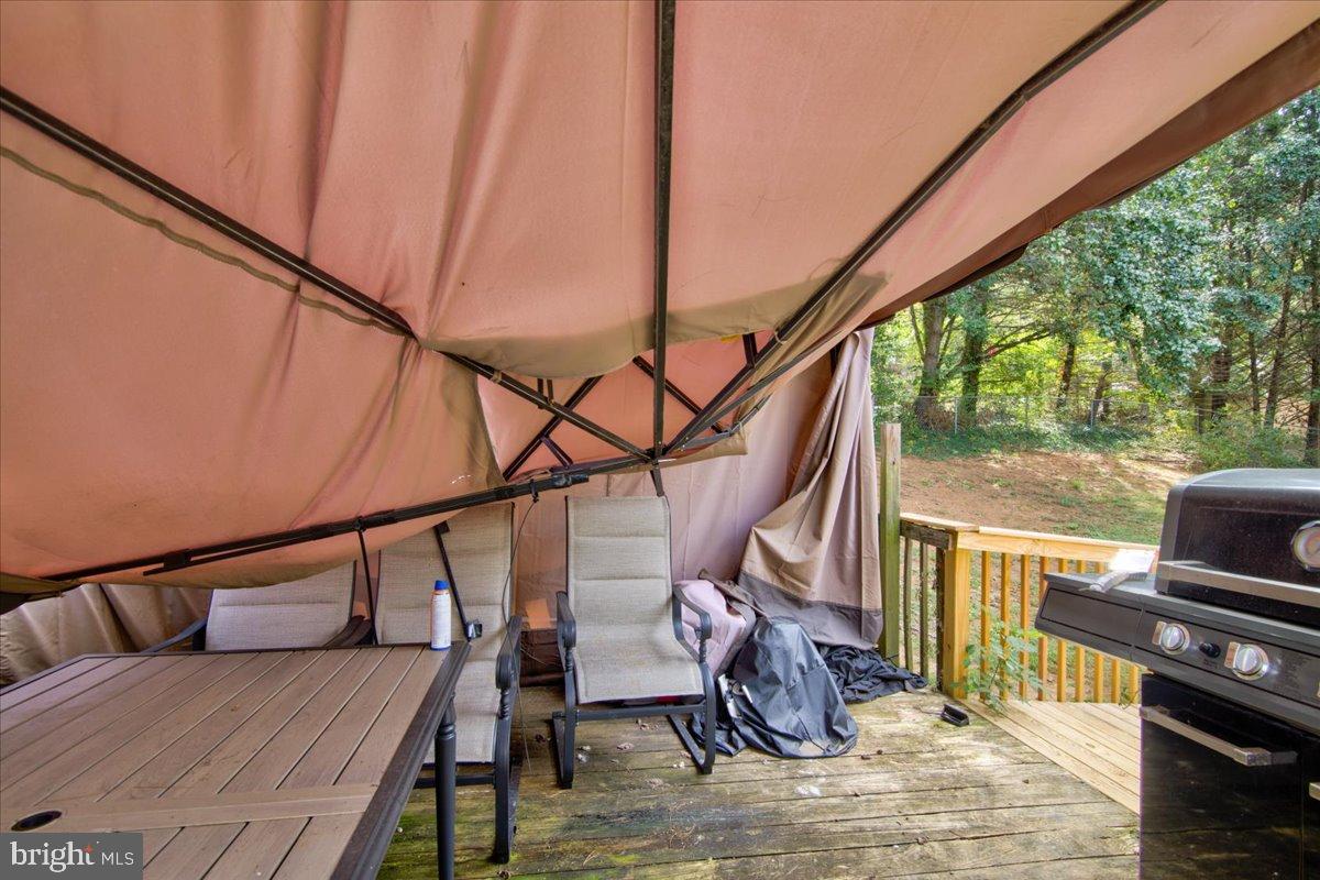 344 ELM ST, VINTON, Virginia 24179, 3 Bedrooms Bedrooms, 6 Rooms Rooms,3 BathroomsBathrooms,Residential,For sale,344 ELM ST,VARK2000054 MLS # VARK2000054