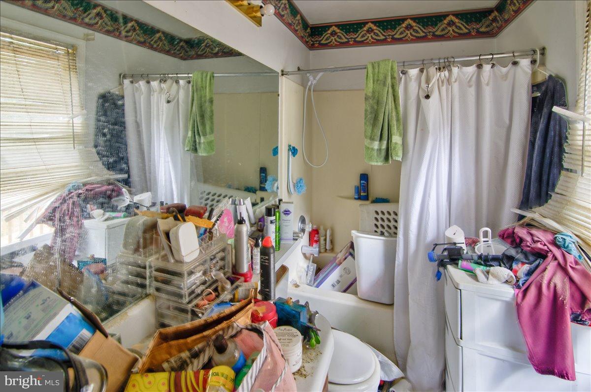 344 ELM ST, VINTON, Virginia 24179, 3 Bedrooms Bedrooms, 6 Rooms Rooms,3 BathroomsBathrooms,Residential,For sale,344 ELM ST,VARK2000054 MLS # VARK2000054