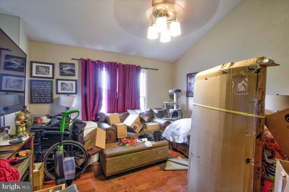 344 ELM ST, VINTON, Virginia 24179, 3 Bedrooms Bedrooms, 6 Rooms Rooms,3 BathroomsBathrooms,Residential,For sale,344 ELM ST,VARK2000054 MLS # VARK2000054