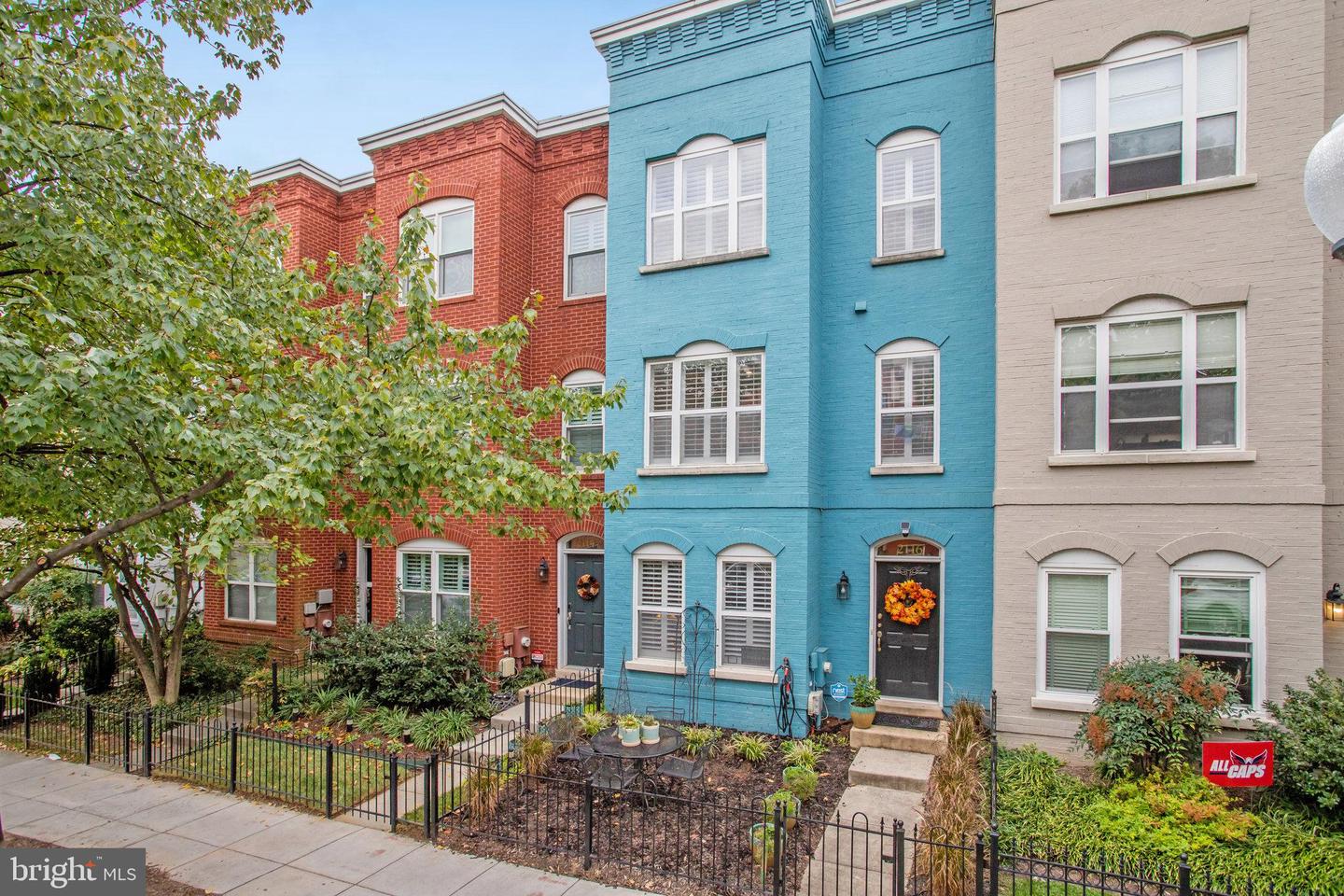 2116 12TH ST NW, WASHINGTON, District Of Columbia 20009, 3 Bedrooms Bedrooms, ,2 BathroomsBathrooms,Residential,For sale,2116 12TH ST NW,DCDC2226520 MLS # DCDC2226520