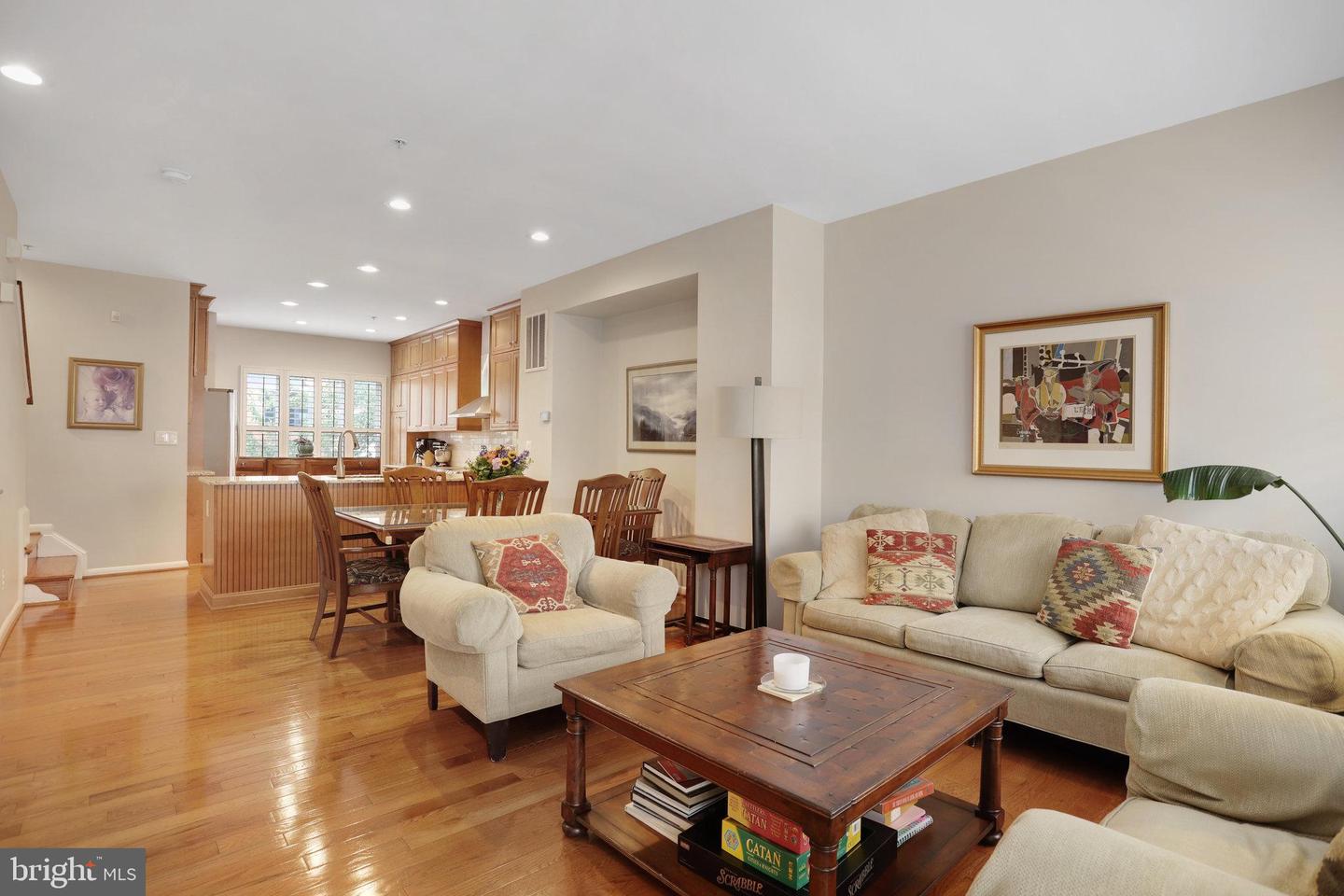 2116 12TH ST NW, WASHINGTON, District Of Columbia 20009, 3 Bedrooms Bedrooms, ,2 BathroomsBathrooms,Residential,For sale,2116 12TH ST NW,DCDC2226520 MLS # DCDC2226520