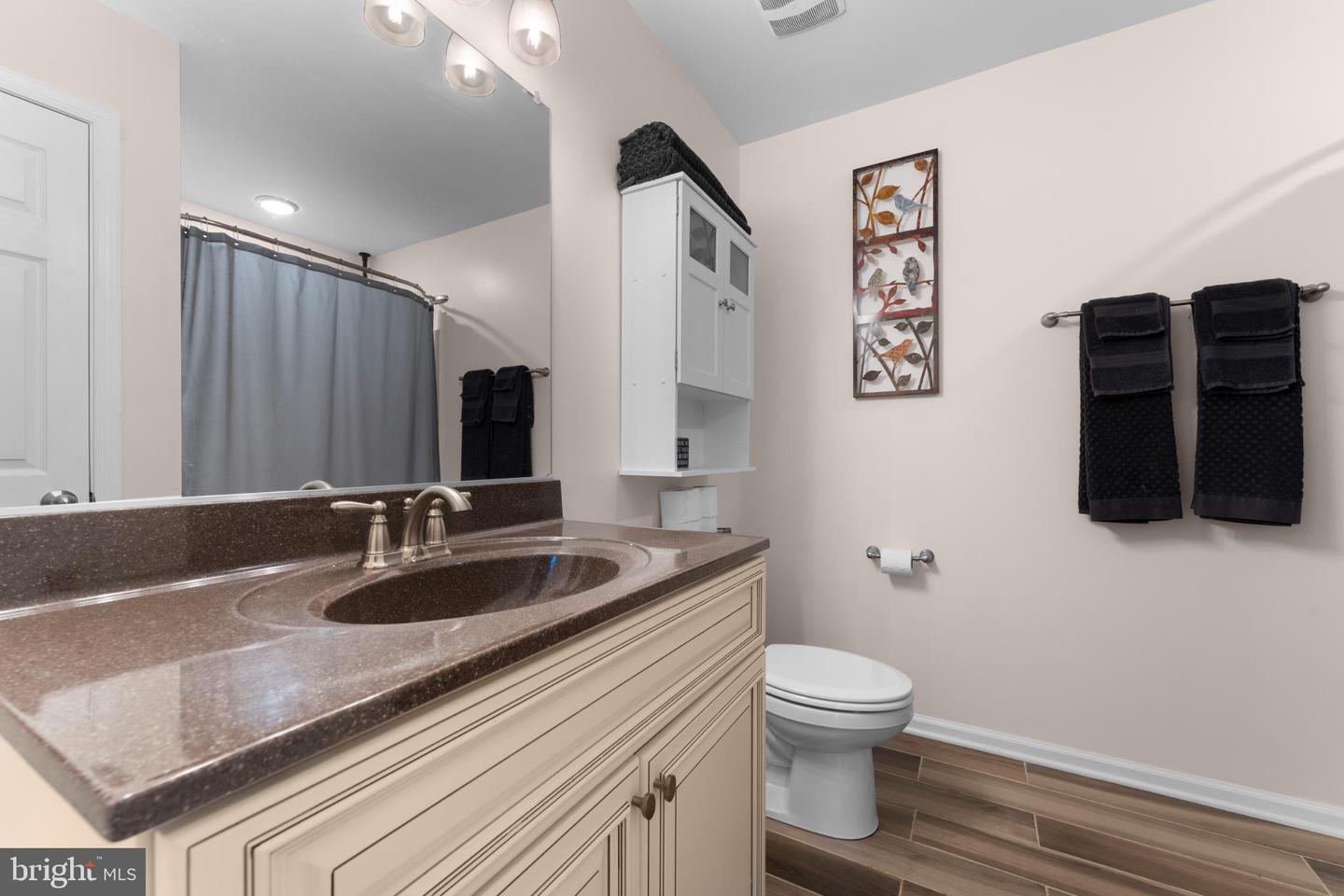 221 LINDEN ST, WARRENTON, Virginia 20186, 3 Bedrooms Bedrooms, 9 Rooms Rooms,2 BathroomsBathrooms,Residential,For sale,221 LINDEN ST,VAFQ2019352 MLS # VAFQ2019352
