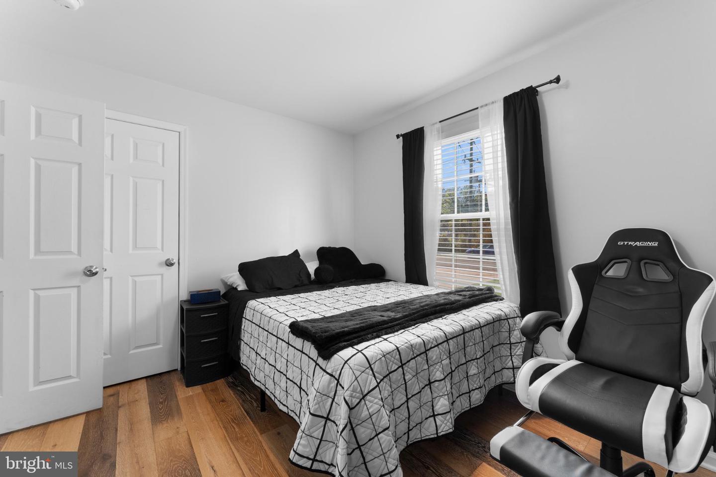 221 LINDEN ST, WARRENTON, Virginia 20186, 3 Bedrooms Bedrooms, 9 Rooms Rooms,2 BathroomsBathrooms,Residential,For sale,221 LINDEN ST,VAFQ2019352 MLS # VAFQ2019352
