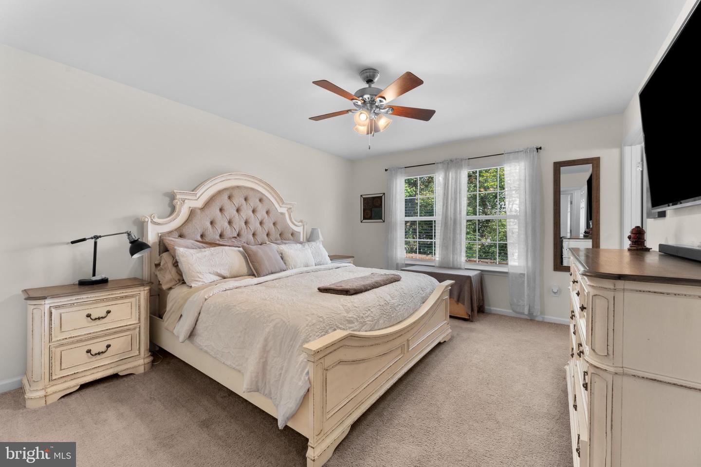 221 LINDEN ST, WARRENTON, Virginia 20186, 3 Bedrooms Bedrooms, 9 Rooms Rooms,2 BathroomsBathrooms,Residential,For sale,221 LINDEN ST,VAFQ2019352 MLS # VAFQ2019352