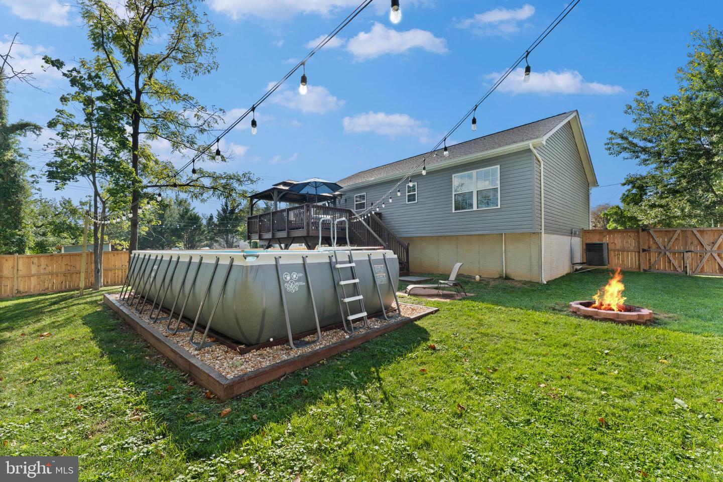 221 LINDEN ST, WARRENTON, Virginia 20186, 3 Bedrooms Bedrooms, 9 Rooms Rooms,2 BathroomsBathrooms,Residential,For sale,221 LINDEN ST,VAFQ2019352 MLS # VAFQ2019352