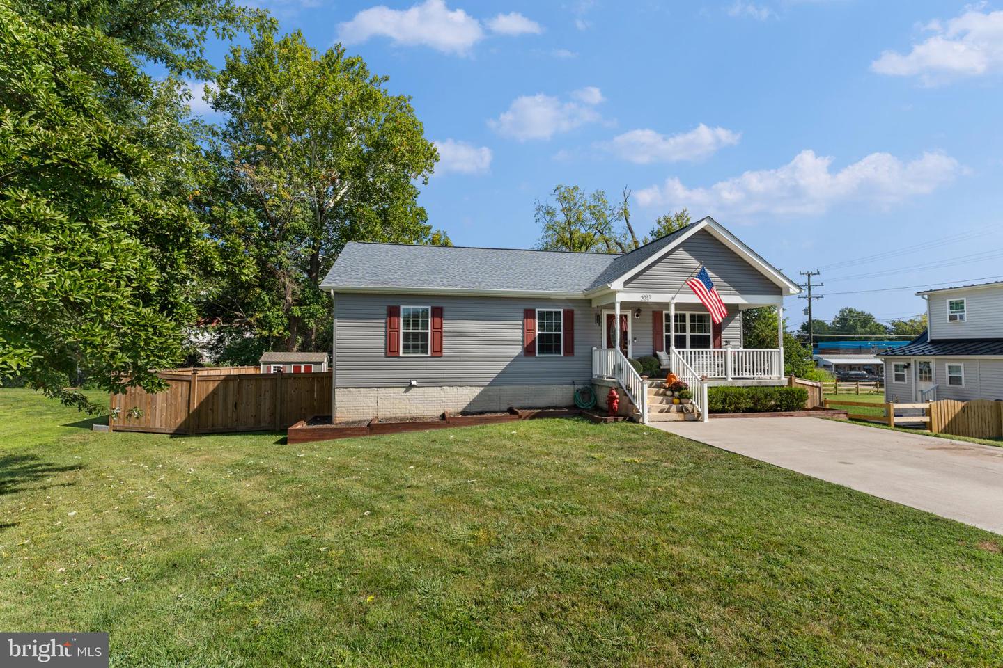 221 LINDEN ST, WARRENTON, Virginia 20186, 3 Bedrooms Bedrooms, 9 Rooms Rooms,2 BathroomsBathrooms,Residential,For sale,221 LINDEN ST,VAFQ2019352 MLS # VAFQ2019352