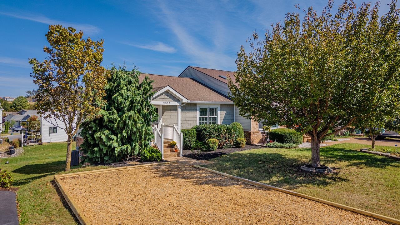 2370 MEADOW CT, ROCKINGHAM, Virginia 22801, 3 Bedrooms Bedrooms, ,2 BathroomsBathrooms,Residential,2370 MEADOW CT,669894 MLS # 669894