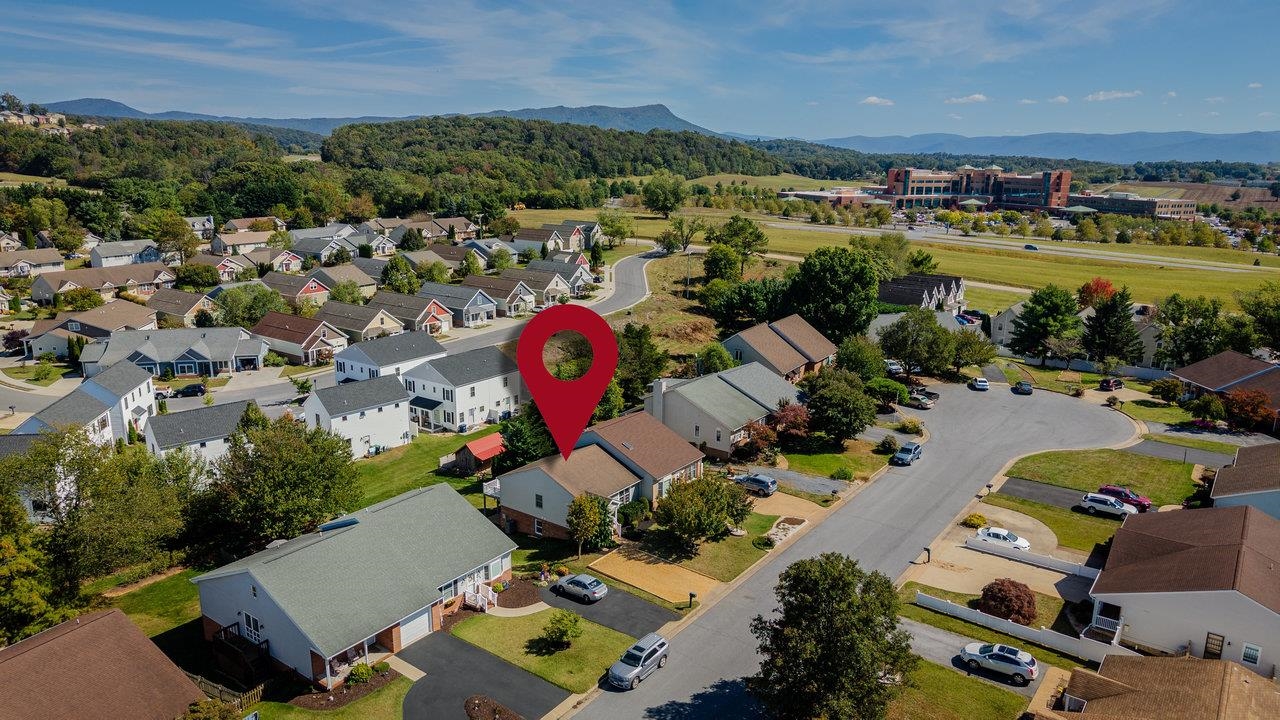 2370 MEADOW CT, ROCKINGHAM, Virginia 22801, 3 Bedrooms Bedrooms, ,2 BathroomsBathrooms,Residential,2370 MEADOW CT,669894 MLS # 669894