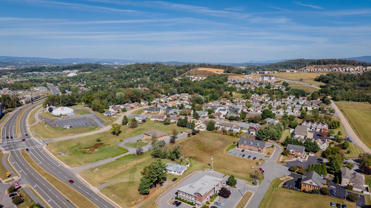 2370 MEADOW CT, ROCKINGHAM, Virginia 22801, 3 Bedrooms Bedrooms, ,2 BathroomsBathrooms,Residential,2370 MEADOW CT,669894 MLS # 669894