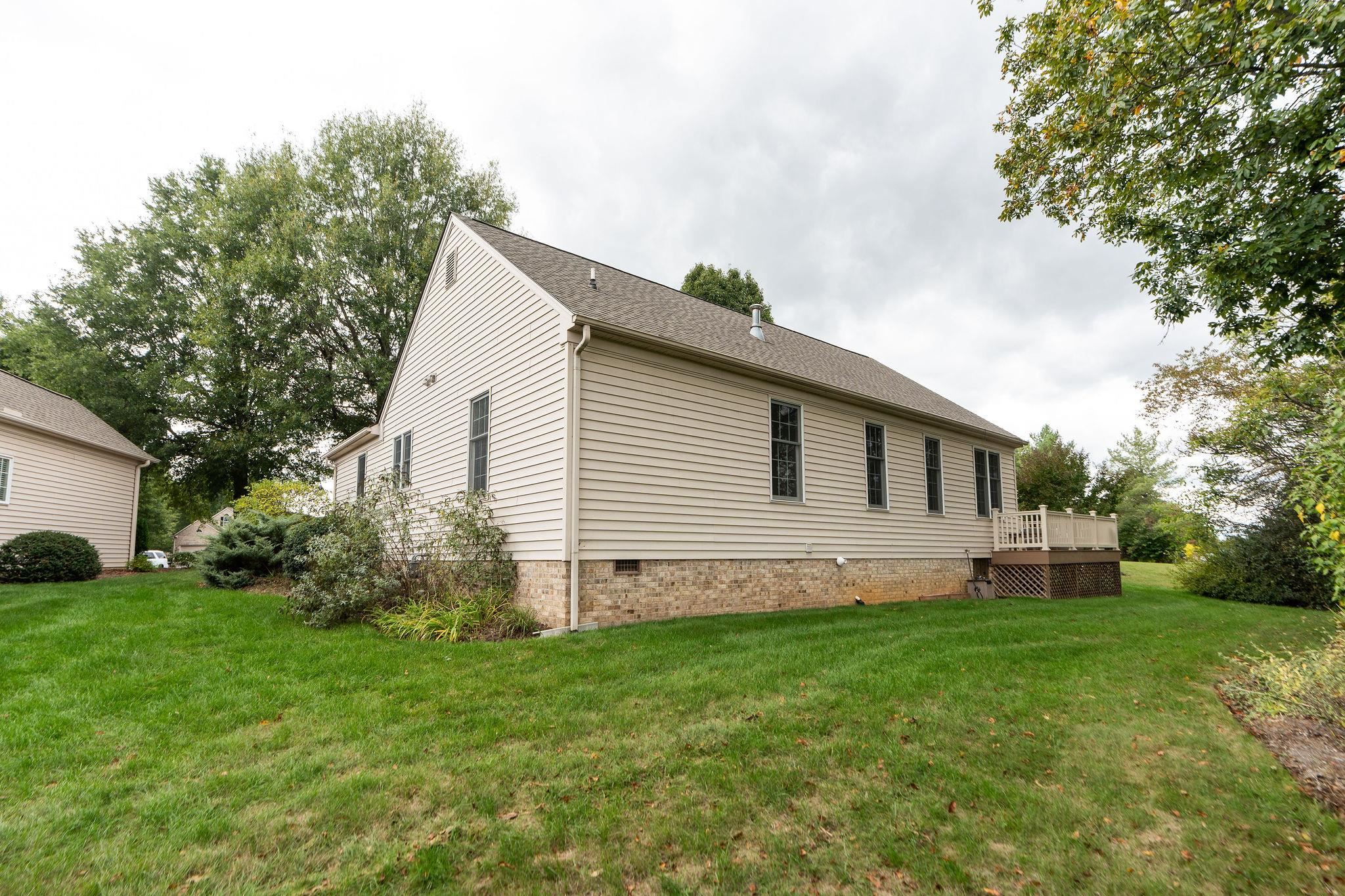112 KINGS CT, WAYNESBORO, Virginia 22980, 2 Bedrooms Bedrooms, ,2 BathroomsBathrooms,Residential,112 KINGS CT,669895 MLS # 669895