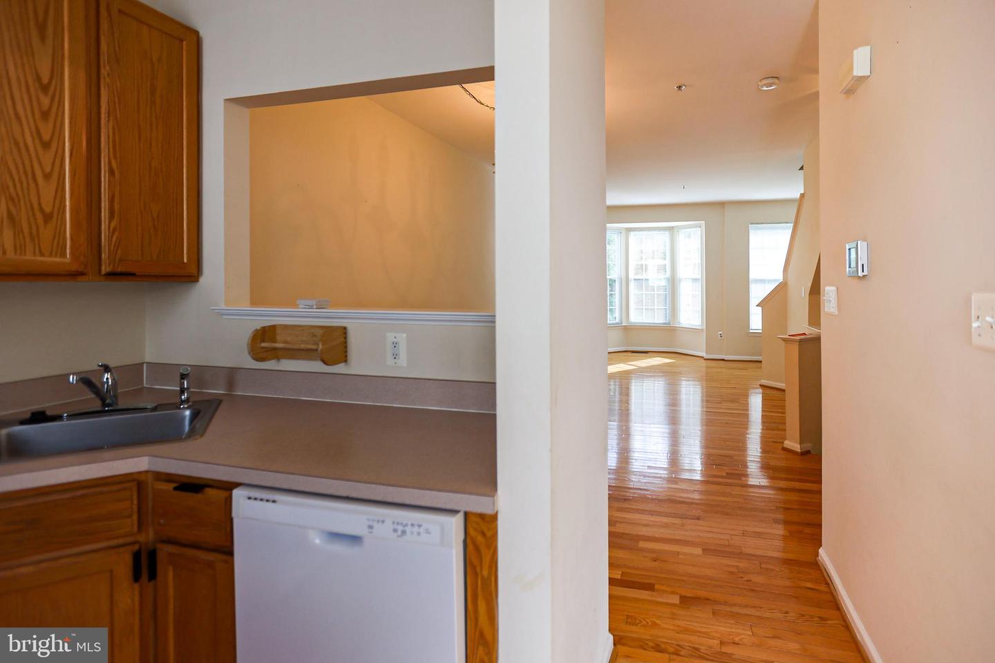 5818 COWLING CT, ALEXANDRIA, Virginia 22304, 3 Bedrooms Bedrooms, ,3 BathroomsBathrooms,Residential,For sale,5818 COWLING CT,VAAX2050722 MLS # VAAX2050722