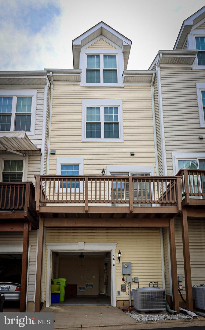 5818 COWLING CT, ALEXANDRIA, Virginia 22304, 3 Bedrooms Bedrooms, ,3 BathroomsBathrooms,Residential,For sale,5818 COWLING CT,VAAX2050722 MLS # VAAX2050722