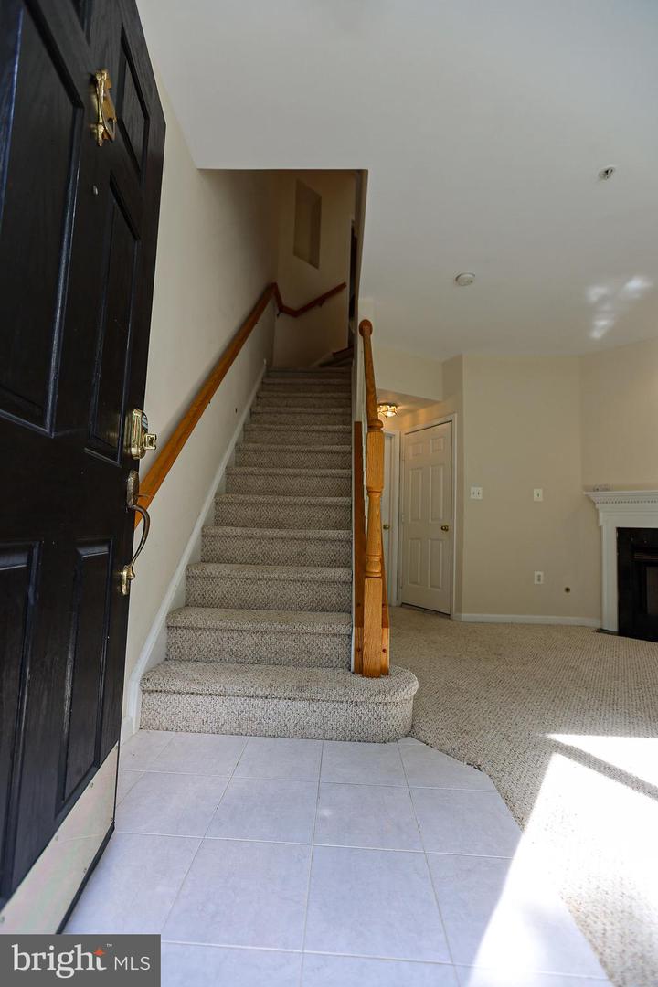 5818 COWLING CT, ALEXANDRIA, Virginia 22304, 3 Bedrooms Bedrooms, ,3 BathroomsBathrooms,Residential,For sale,5818 COWLING CT,VAAX2050722 MLS # VAAX2050722