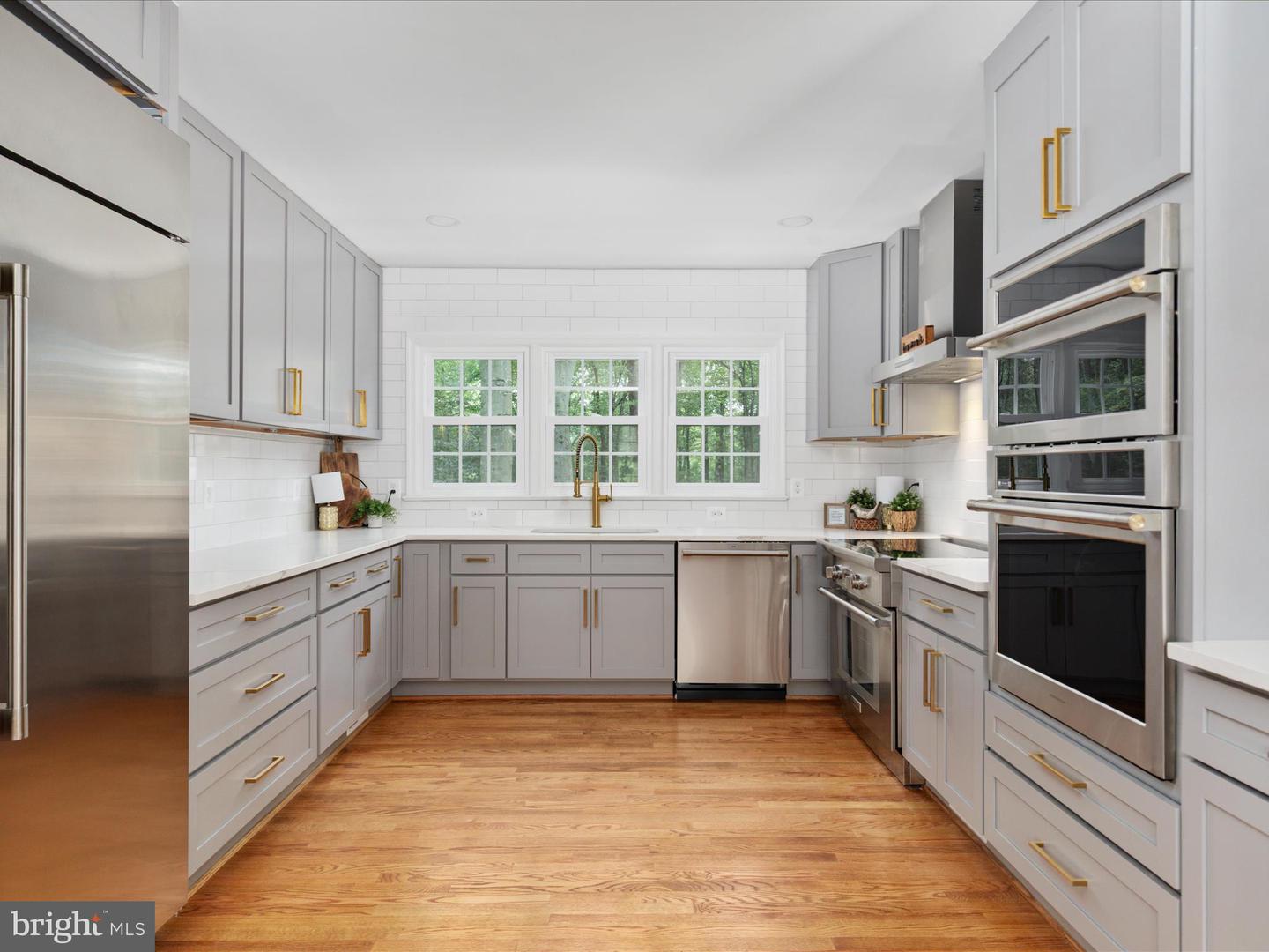 13209 JOHNNY MOORE LN, CLIFTON, Virginia 20124, 5 Bedrooms Bedrooms, ,4 BathroomsBathrooms,Residential,For sale,13209 JOHNNY MOORE LN,VAFX2273896 MLS # VAFX2273896