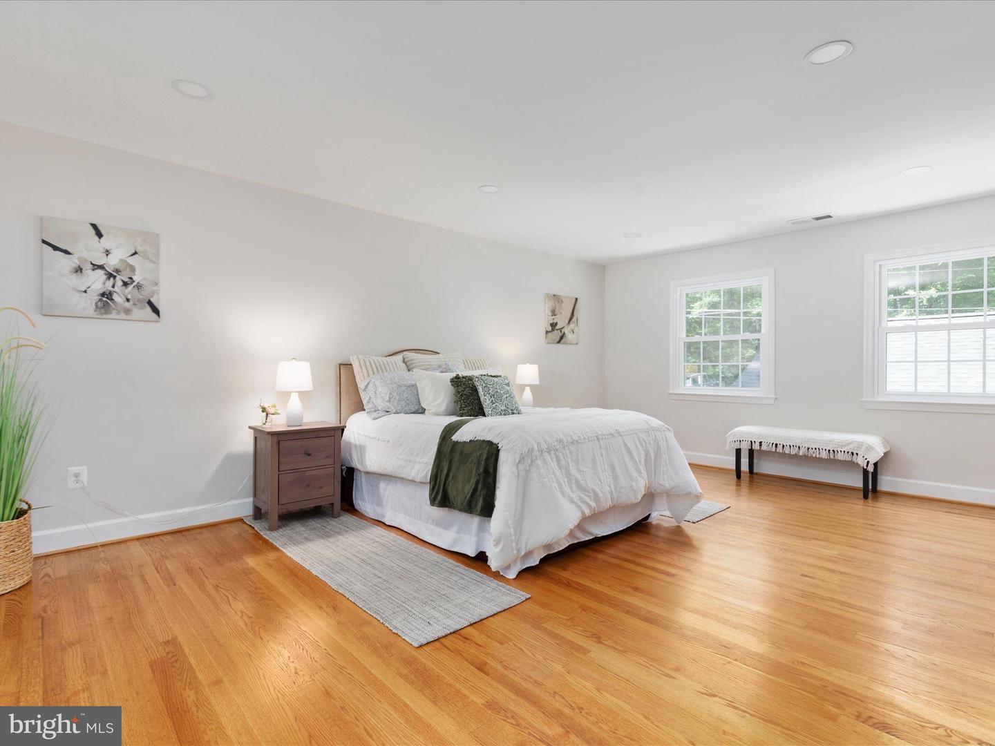 13209 JOHNNY MOORE LN, CLIFTON, Virginia 20124, 5 Bedrooms Bedrooms, ,4 BathroomsBathrooms,Residential,For sale,13209 JOHNNY MOORE LN,VAFX2273896 MLS # VAFX2273896