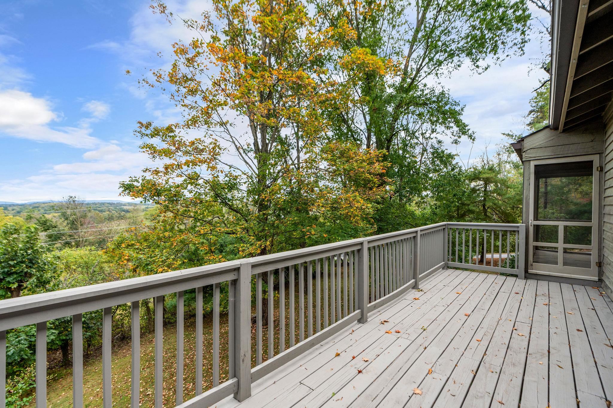 225 MT VIEW DR, STAUNTON, Virginia 24401, 3 Bedrooms Bedrooms, ,2 BathroomsBathrooms,Residential,225 MT VIEW DR,669896 MLS # 669896