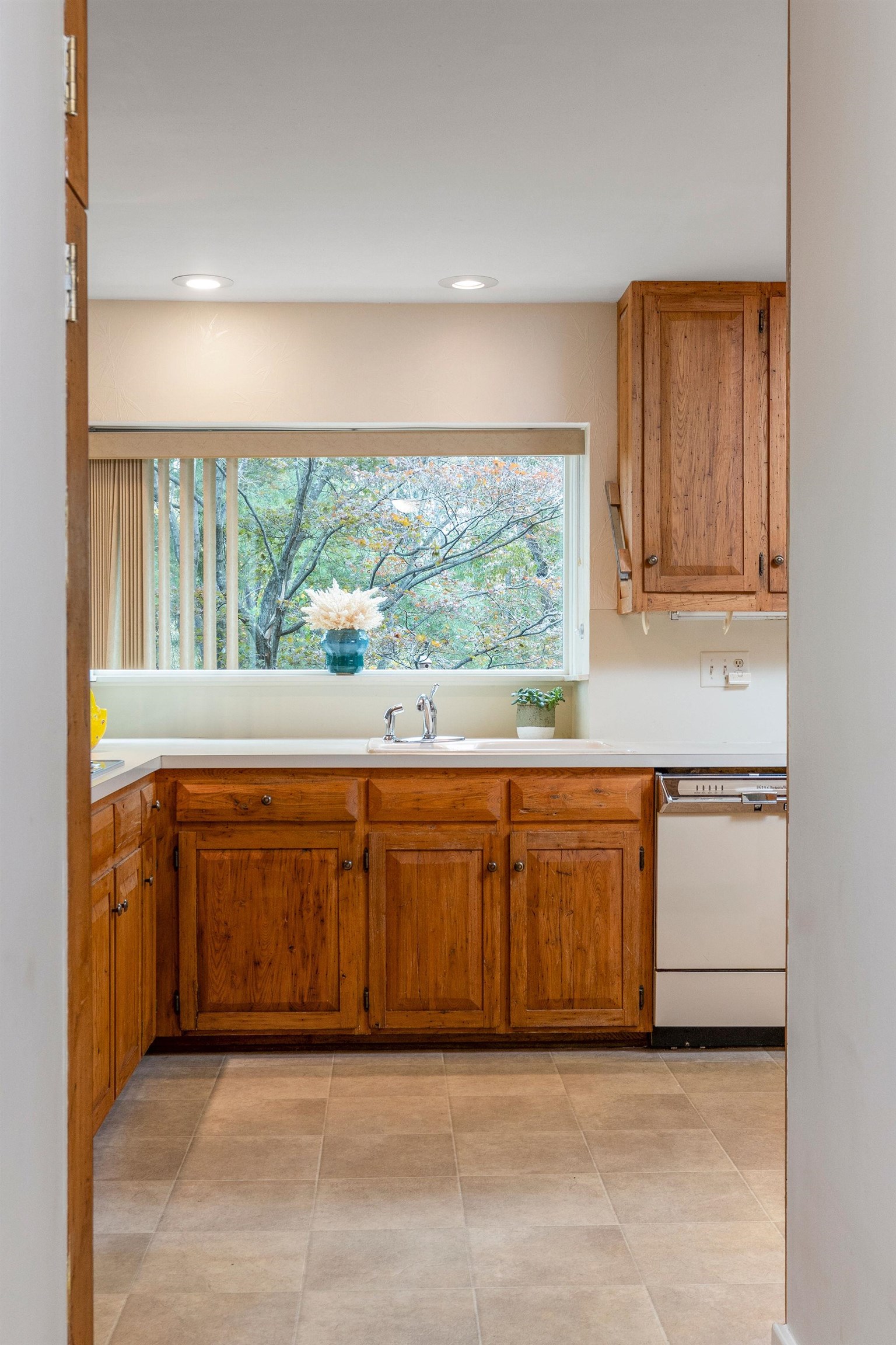 225 MT VIEW DR, STAUNTON, Virginia 24401, 3 Bedrooms Bedrooms, ,2 BathroomsBathrooms,Residential,225 MT VIEW DR,669896 MLS # 669896