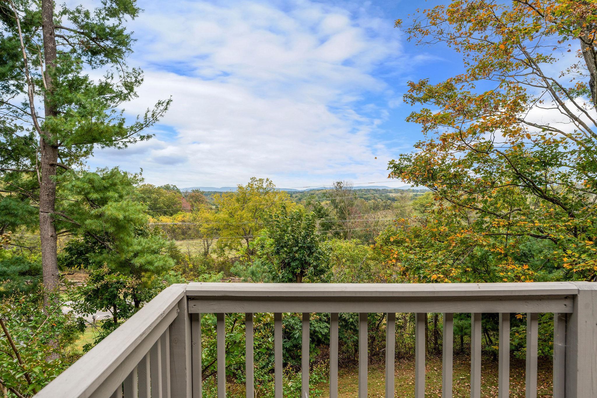 225 MT VIEW DR, STAUNTON, Virginia 24401, 3 Bedrooms Bedrooms, ,2 BathroomsBathrooms,Residential,225 MT VIEW DR,669896 MLS # 669896