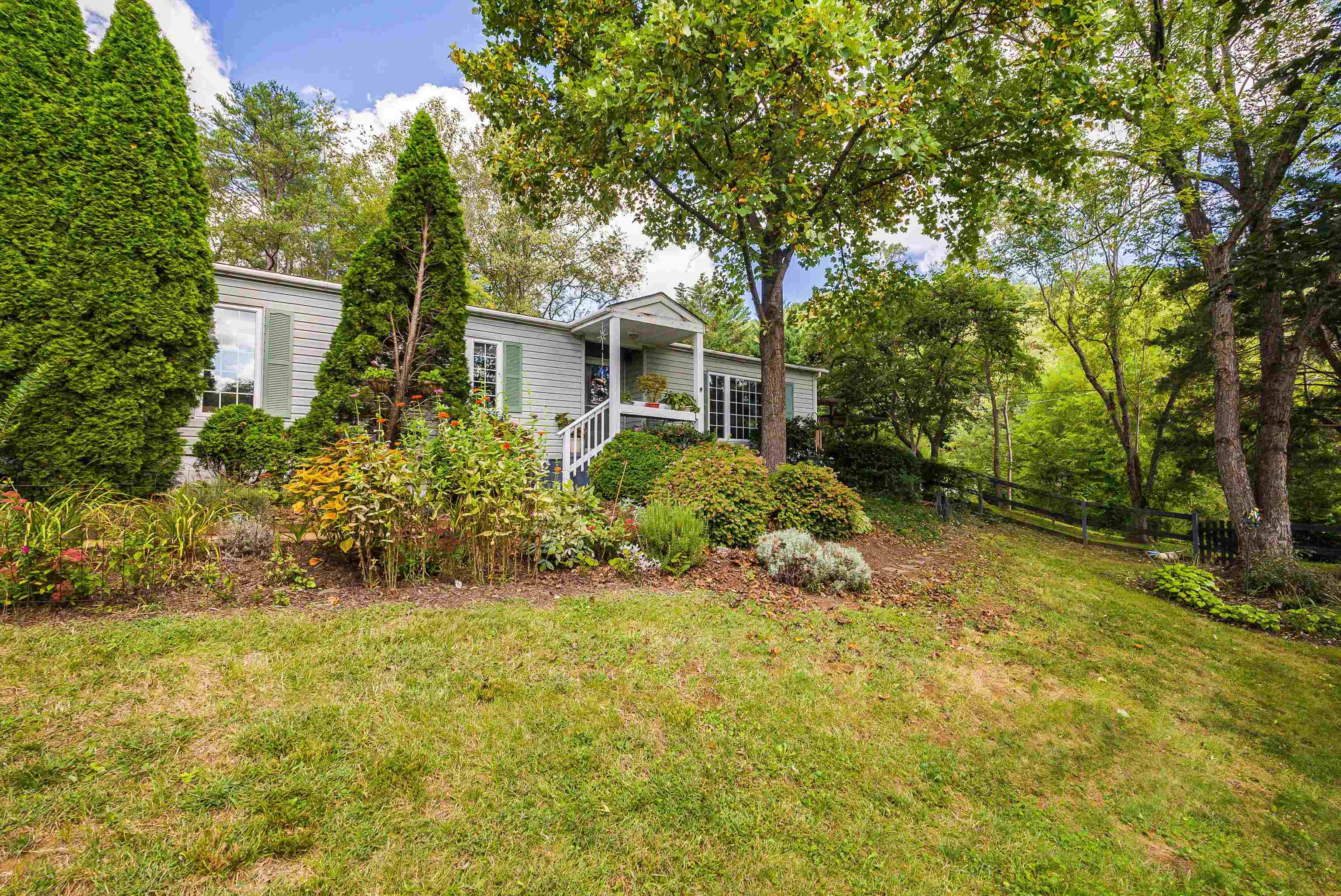 1373 BLAIR PARK RD, CROZET, Virginia 22932, 3 Bedrooms Bedrooms, ,2 BathroomsBathrooms,Residential,1373 BLAIR PARK RD,669898 MLS # 669898