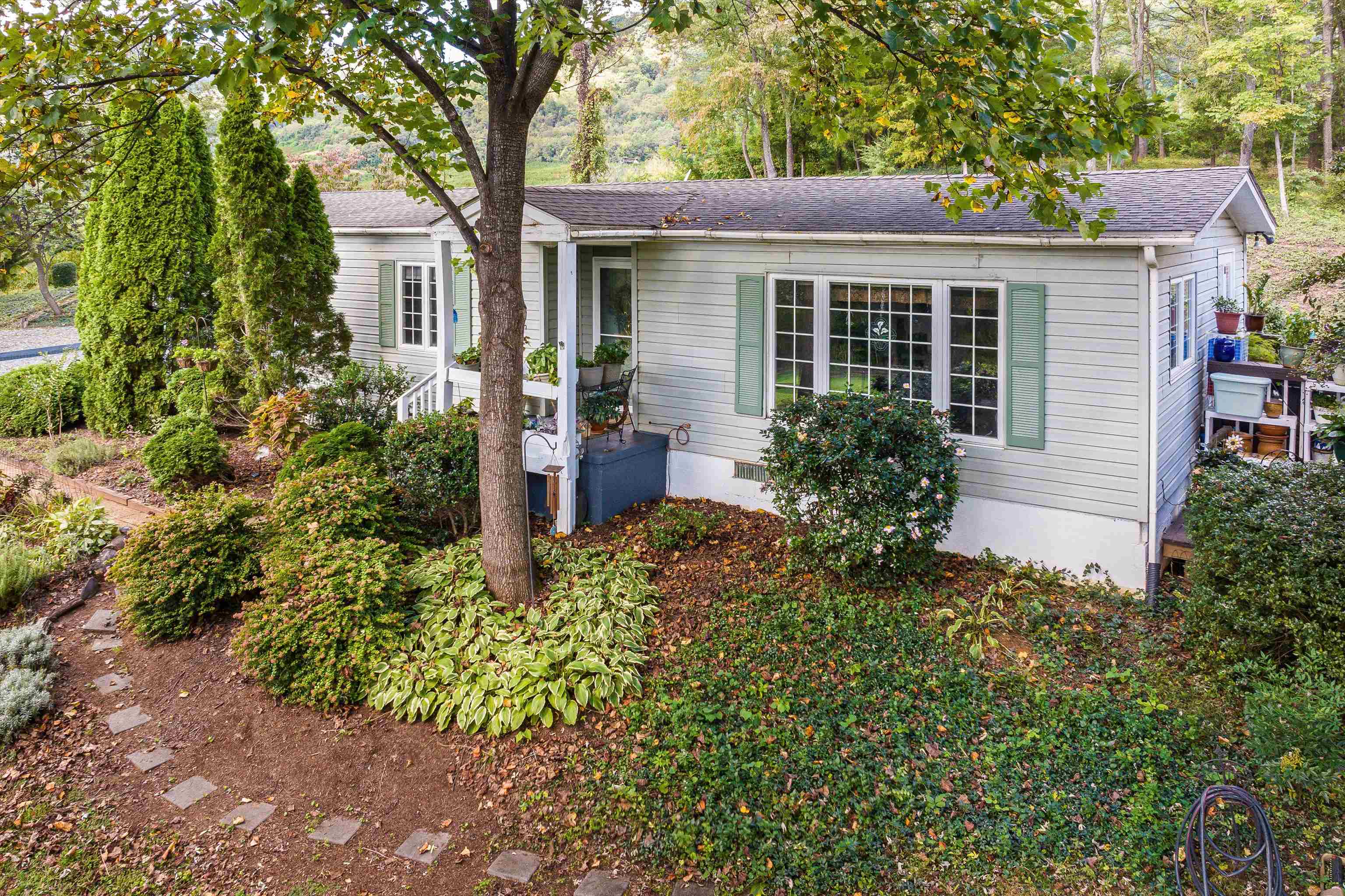 1373 BLAIR PARK RD, CROZET, Virginia 22932, 3 Bedrooms Bedrooms, ,2 BathroomsBathrooms,Residential,1373 BLAIR PARK RD,669898 MLS # 669898