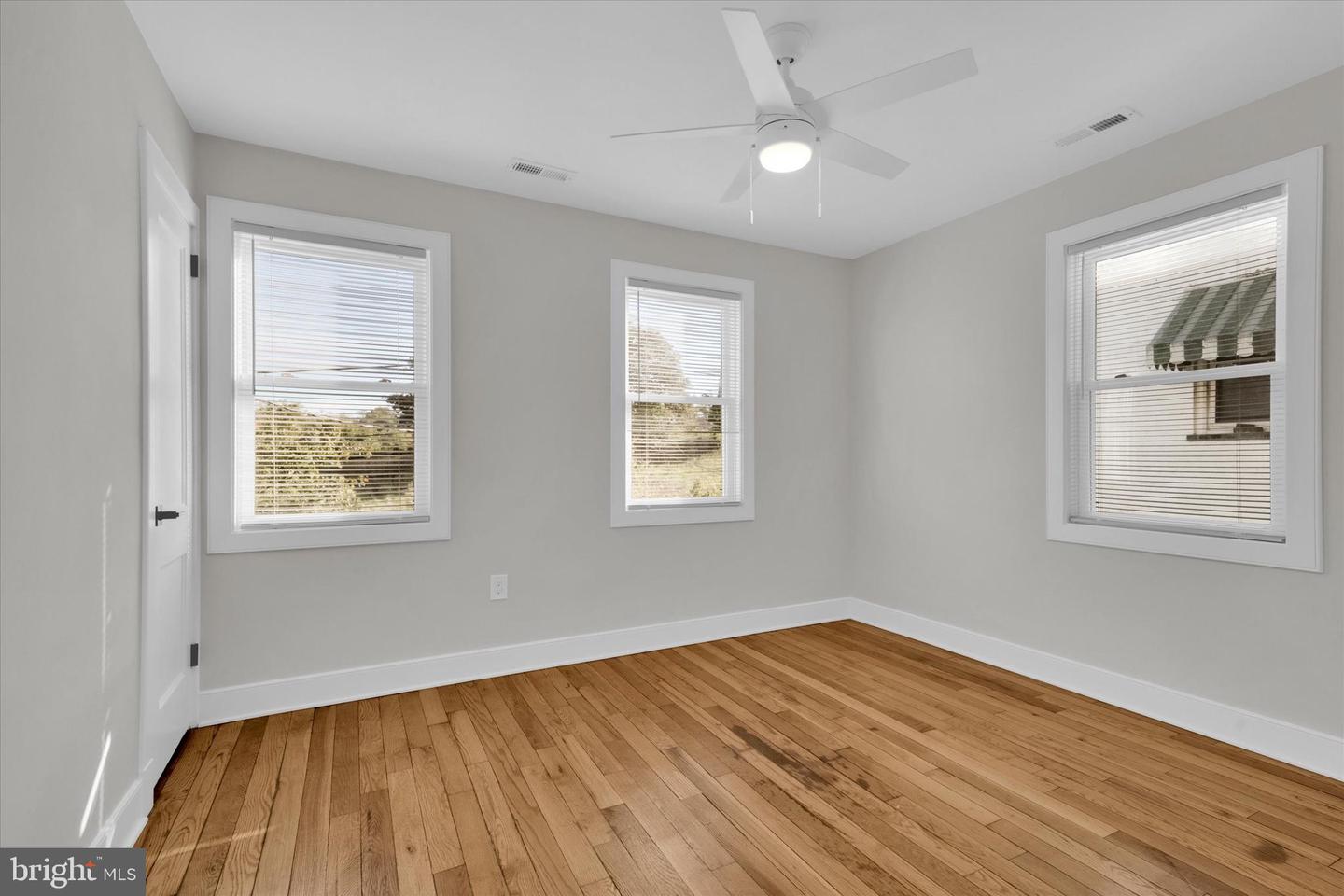 27 47TH ST SE, WASHINGTON, District Of Columbia 20019, 3 Bedrooms Bedrooms, ,2 BathroomsBathrooms,Residential,For sale,27 47TH ST SE,DCDC2226590 MLS # DCDC2226590
