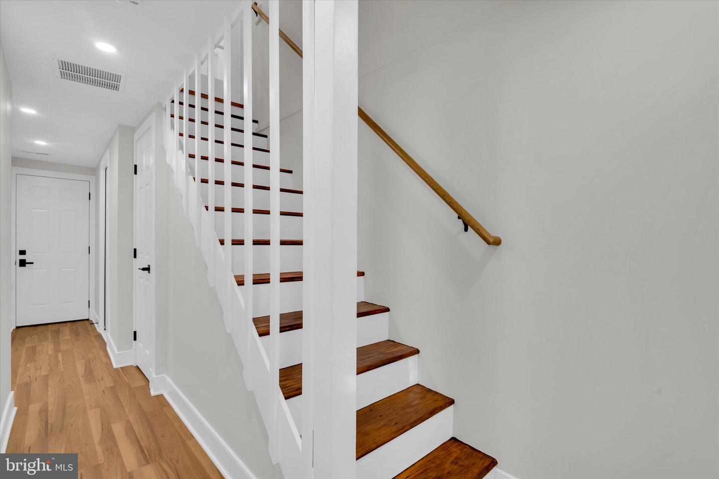 27 47TH ST SE, WASHINGTON, District Of Columbia 20019, 3 Bedrooms Bedrooms, ,2 BathroomsBathrooms,Residential,For sale,27 47TH ST SE,DCDC2226590 MLS # DCDC2226590