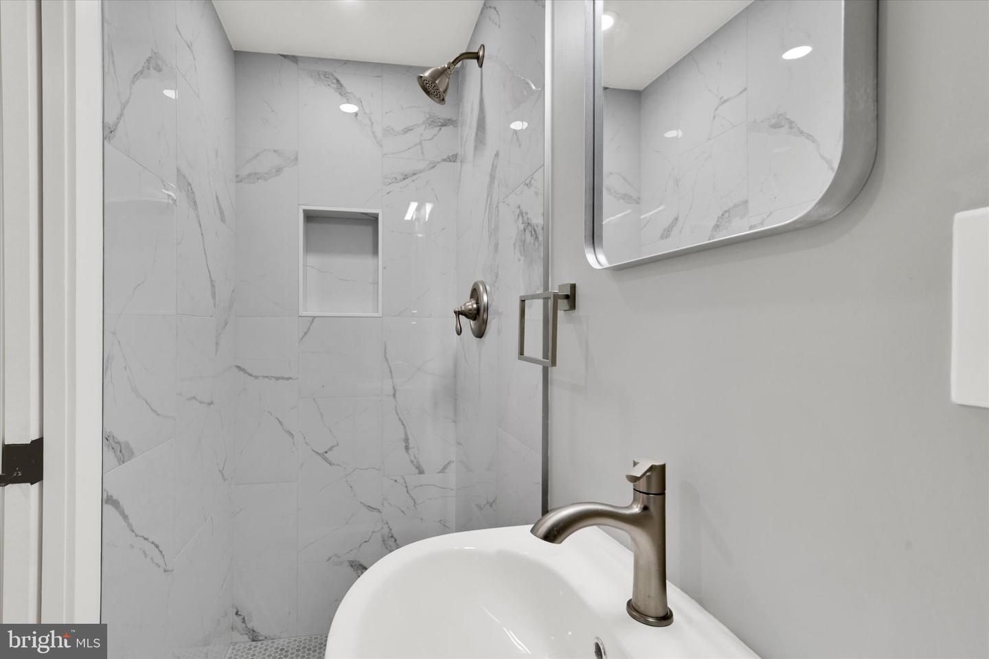 27 47TH ST SE, WASHINGTON, District Of Columbia 20019, 3 Bedrooms Bedrooms, ,2 BathroomsBathrooms,Residential,For sale,27 47TH ST SE,DCDC2226590 MLS # DCDC2226590