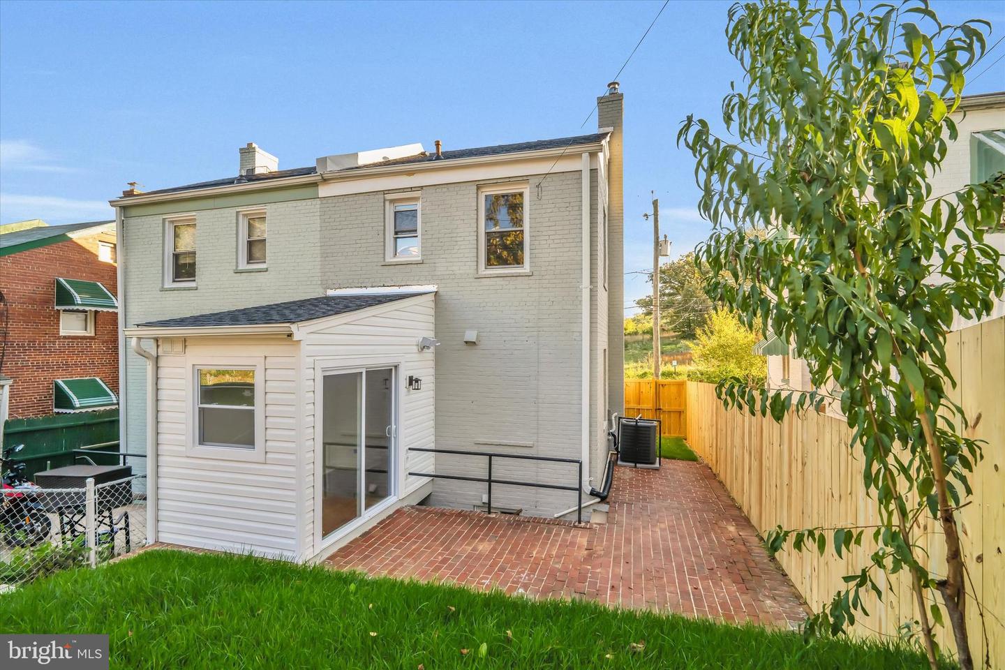 27 47TH ST SE, WASHINGTON, District Of Columbia 20019, 3 Bedrooms Bedrooms, ,2 BathroomsBathrooms,Residential,For sale,27 47TH ST SE,DCDC2226590 MLS # DCDC2226590