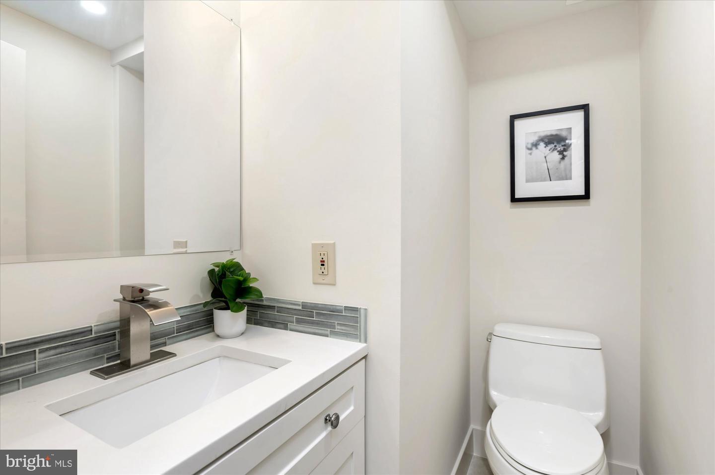 1913 KALORAMA PL NW #13, WASHINGTON, District Of Columbia 20009, 1 Bedroom Bedrooms, ,1 BathroomBathrooms,Residential,For sale,1913 KALORAMA PL NW #13,DCDC2205862 MLS # DCDC2205862