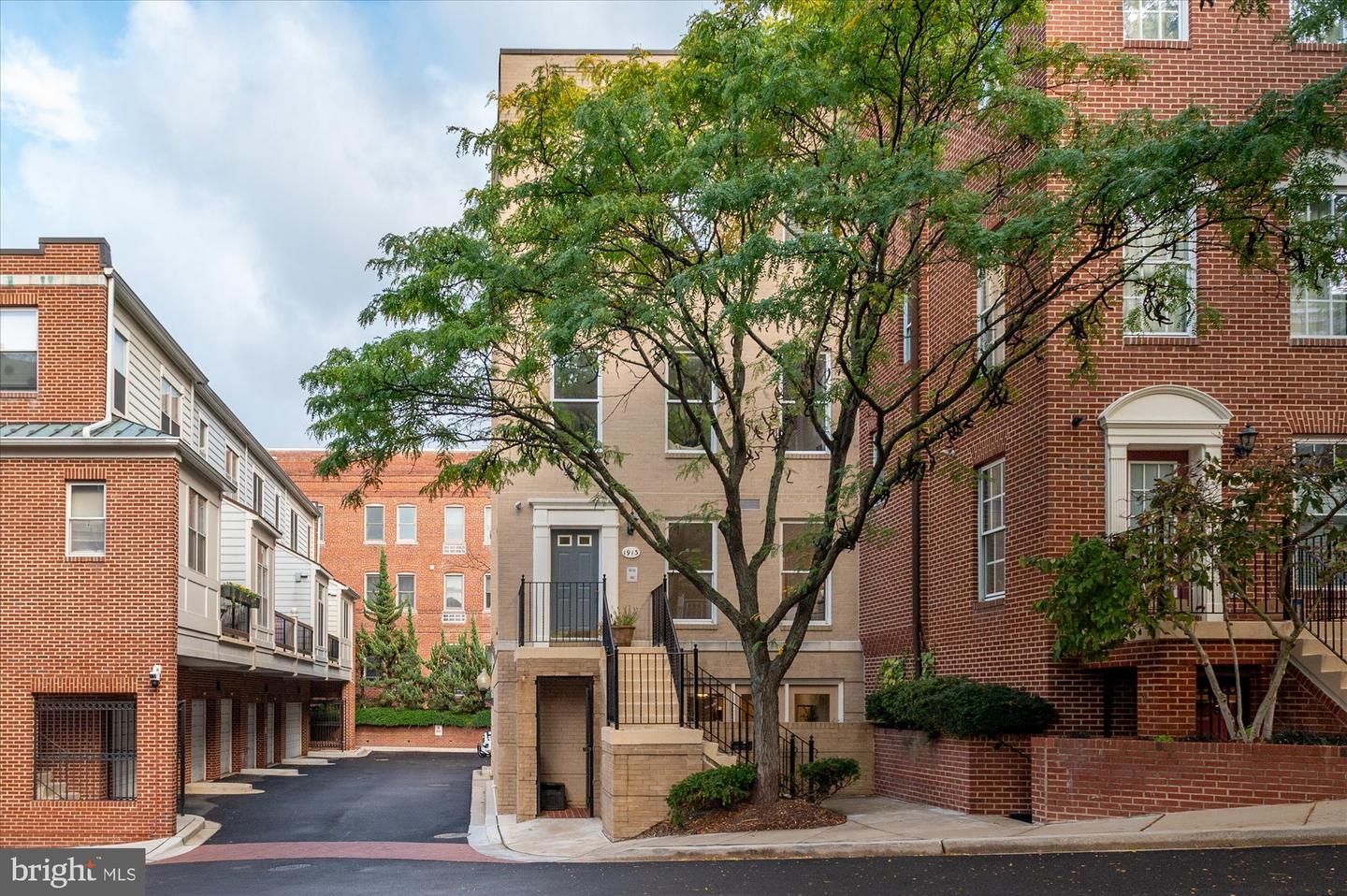 1913 KALORAMA PL NW #13, WASHINGTON, District Of Columbia 20009, 1 Bedroom Bedrooms, ,1 BathroomBathrooms,Residential,For sale,1913 KALORAMA PL NW #13,DCDC2205862 MLS # DCDC2205862