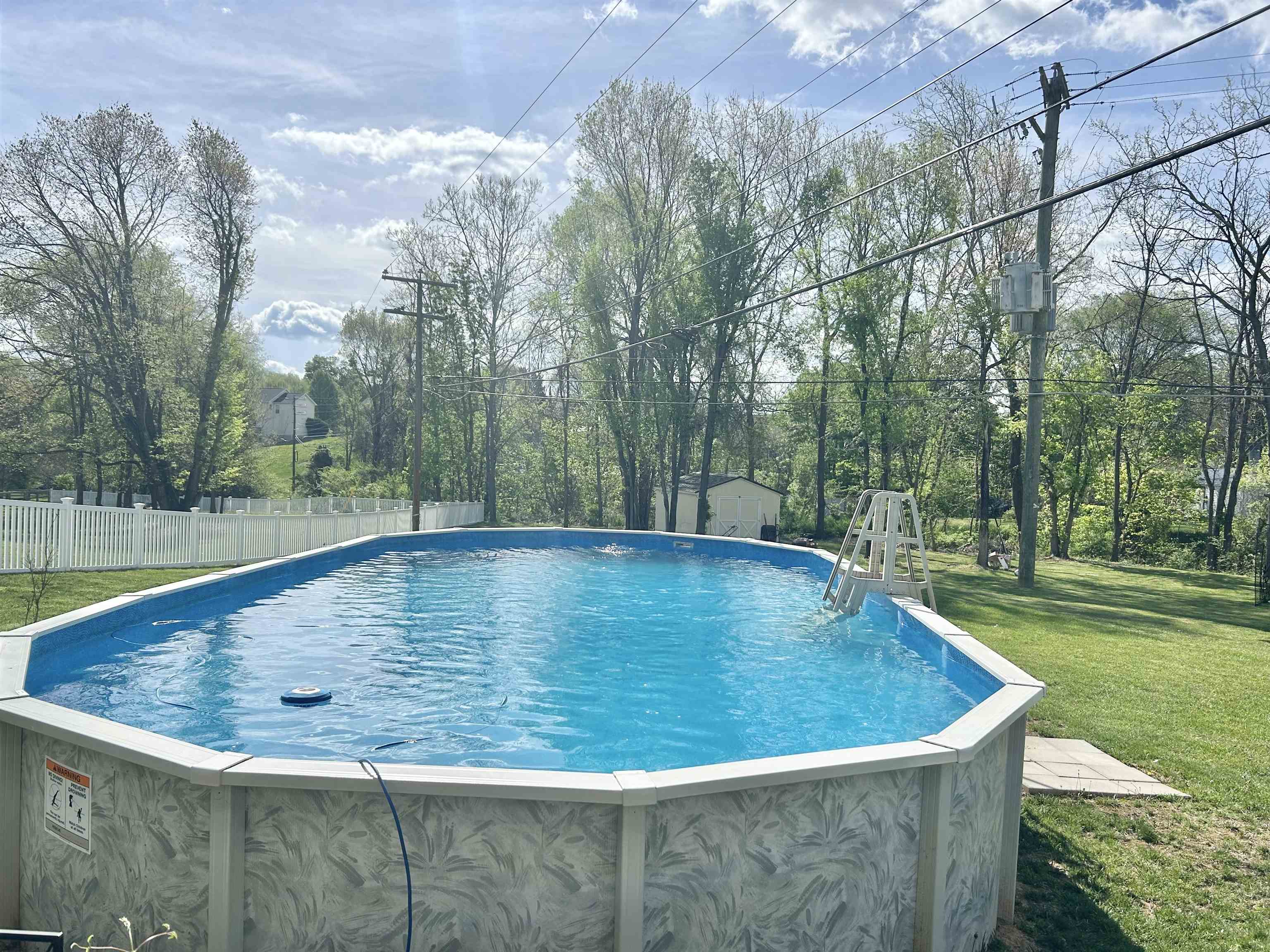 7 ROLLA MILL RD, VERONA, Virginia 24482, 4 Bedrooms Bedrooms, ,3 BathroomsBathrooms,Residential,7 ROLLA MILL RD,669901 MLS # 669901