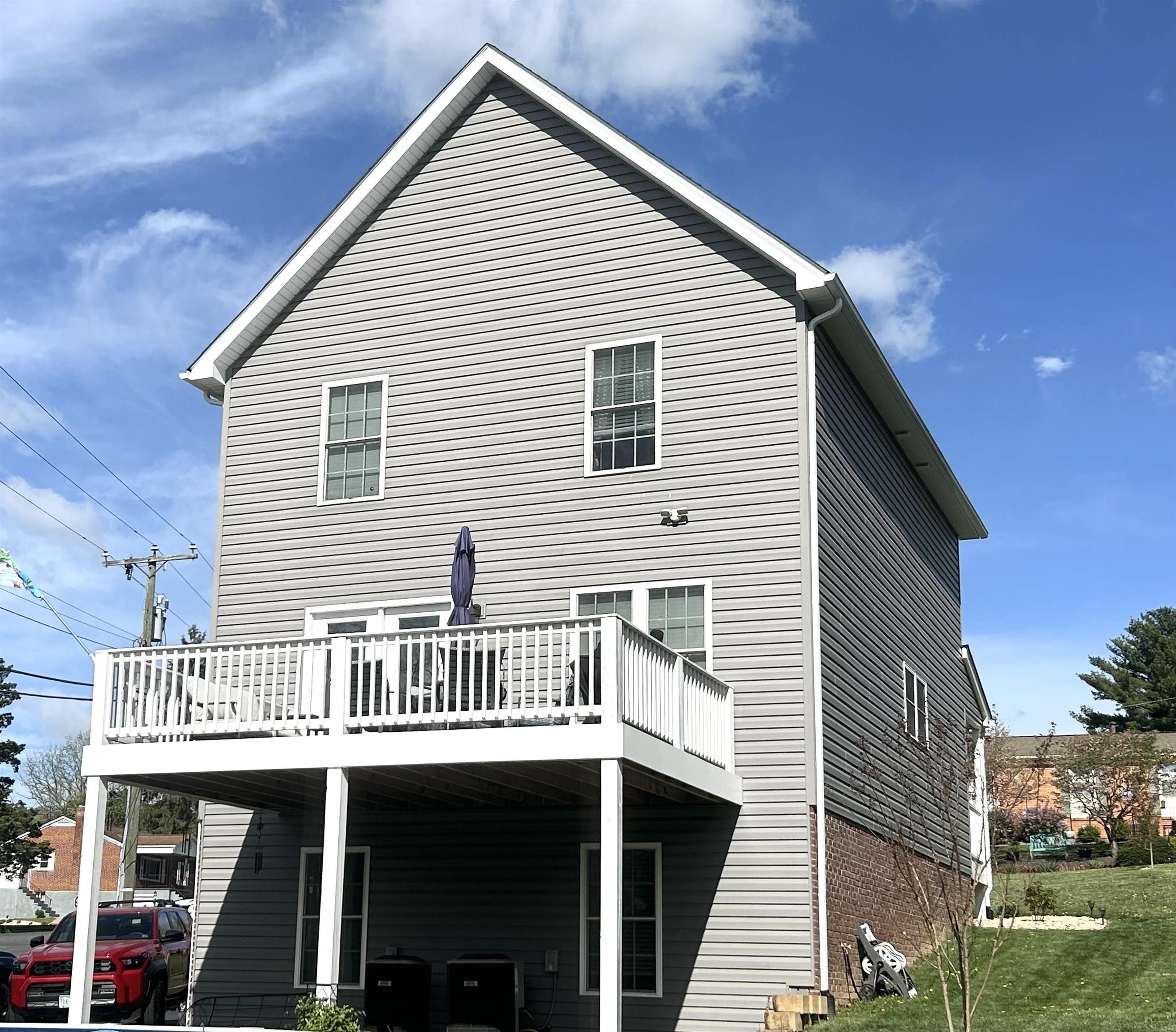 7 ROLLA MILL RD, VERONA, Virginia 24482, 4 Bedrooms Bedrooms, ,3 BathroomsBathrooms,Residential,7 ROLLA MILL RD,669901 MLS # 669901