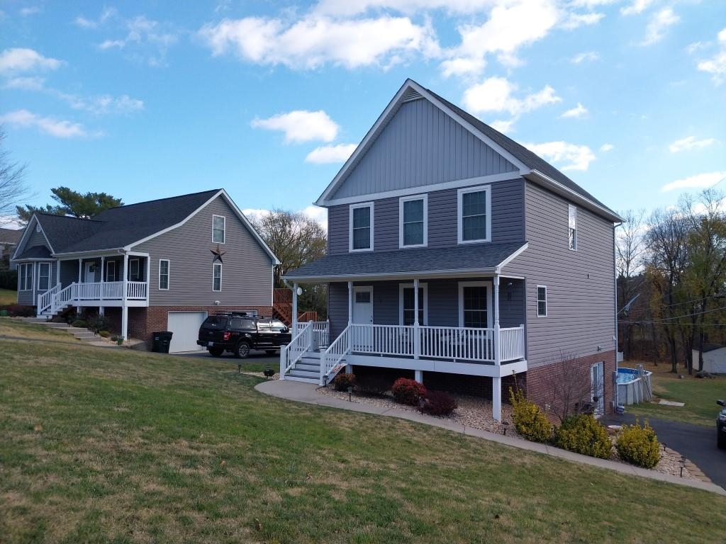 7 ROLLA MILL RD, VERONA, Virginia 24482, 4 Bedrooms Bedrooms, ,3 BathroomsBathrooms,Residential,7 ROLLA MILL RD,669901 MLS # 669901