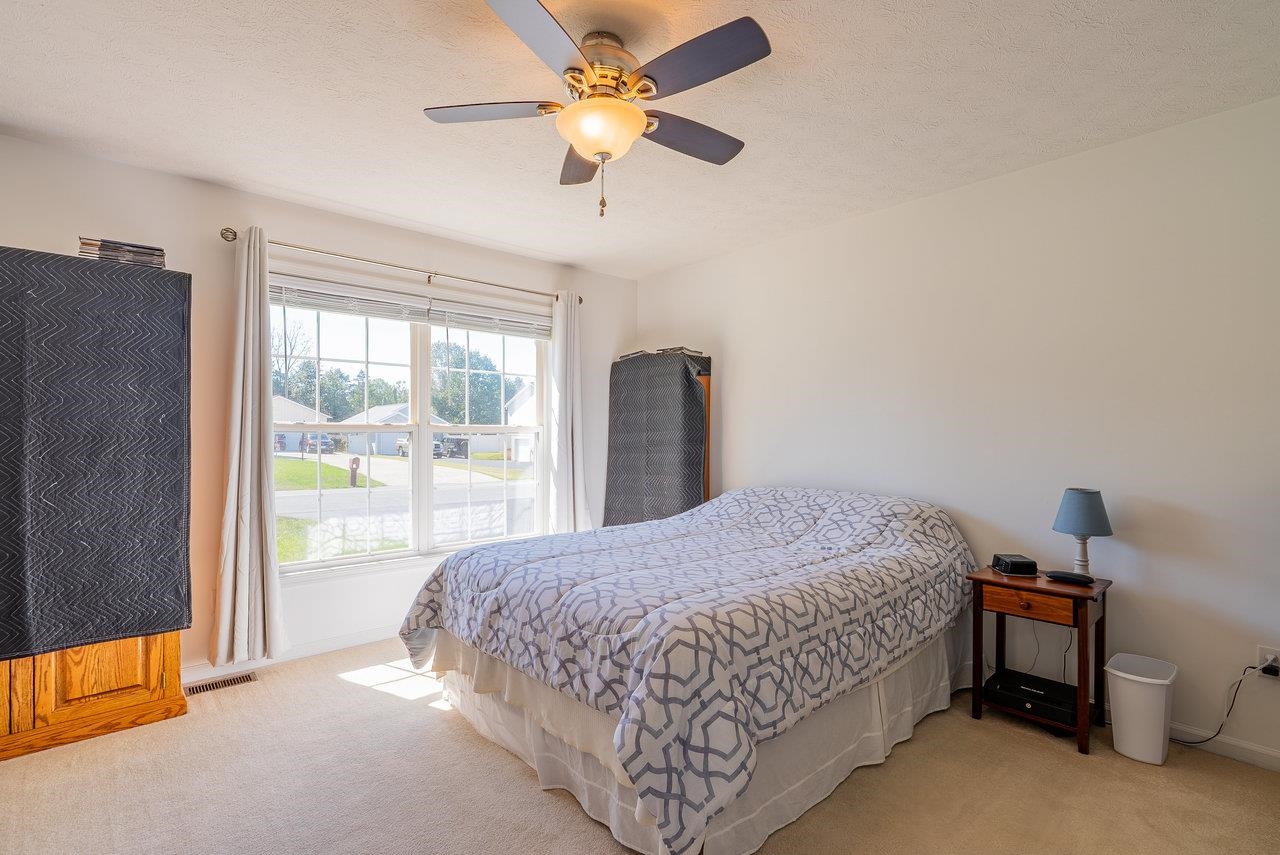 704 17TH ST, GROTTOES, Virginia 24441, 3 Bedrooms Bedrooms, ,2 BathroomsBathrooms,Residential,704 17TH ST,669902 MLS # 669902