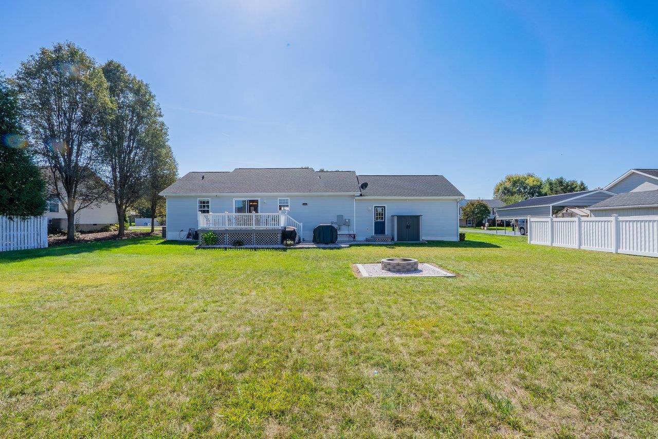 704 17TH ST, GROTTOES, Virginia 24441, 3 Bedrooms Bedrooms, ,2 BathroomsBathrooms,Residential,704 17TH ST,669902 MLS # 669902
