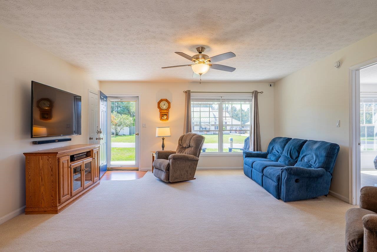 704 17TH ST, GROTTOES, Virginia 24441, 3 Bedrooms Bedrooms, ,2 BathroomsBathrooms,Residential,704 17TH ST,669902 MLS # 669902
