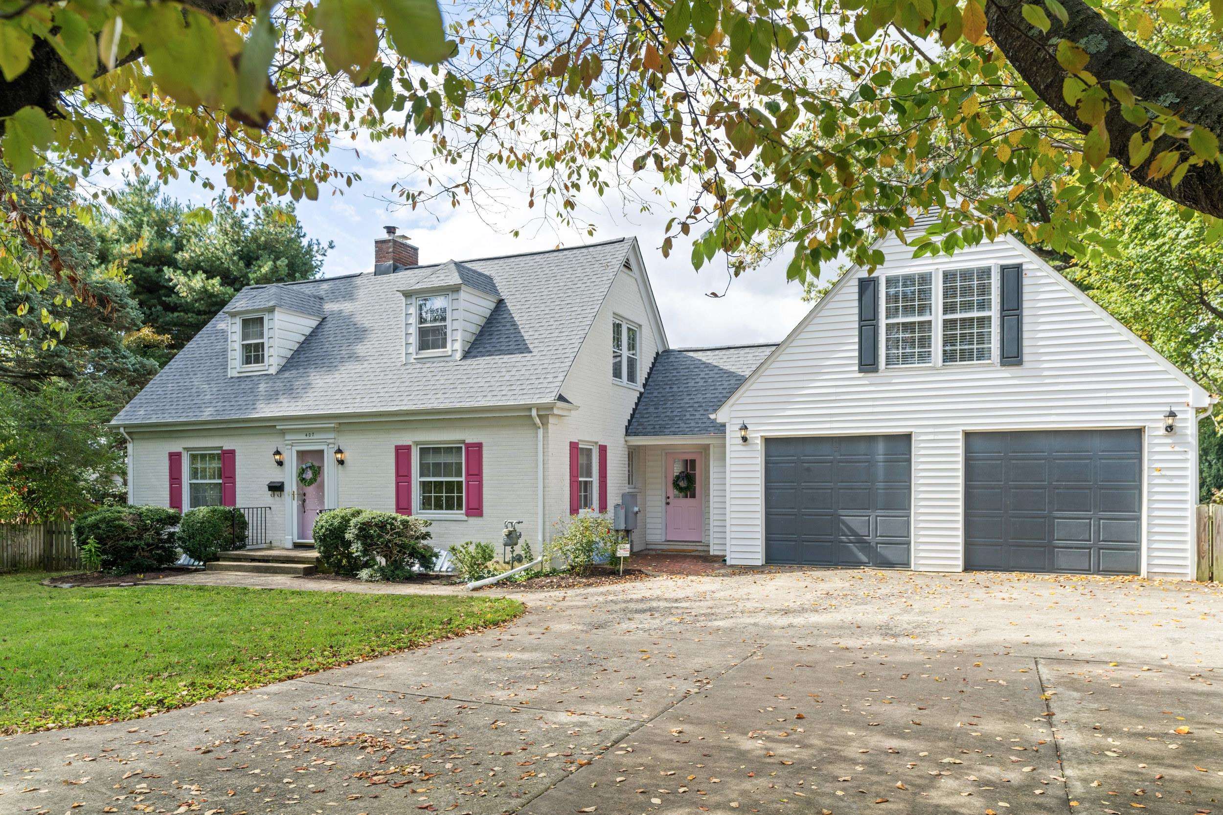 407 CROMPTON RD, WAYNESBORO, Virginia 22980, 5 Bedrooms Bedrooms, ,3 BathroomsBathrooms,Residential,407 CROMPTON RD,669904 MLS # 669904
